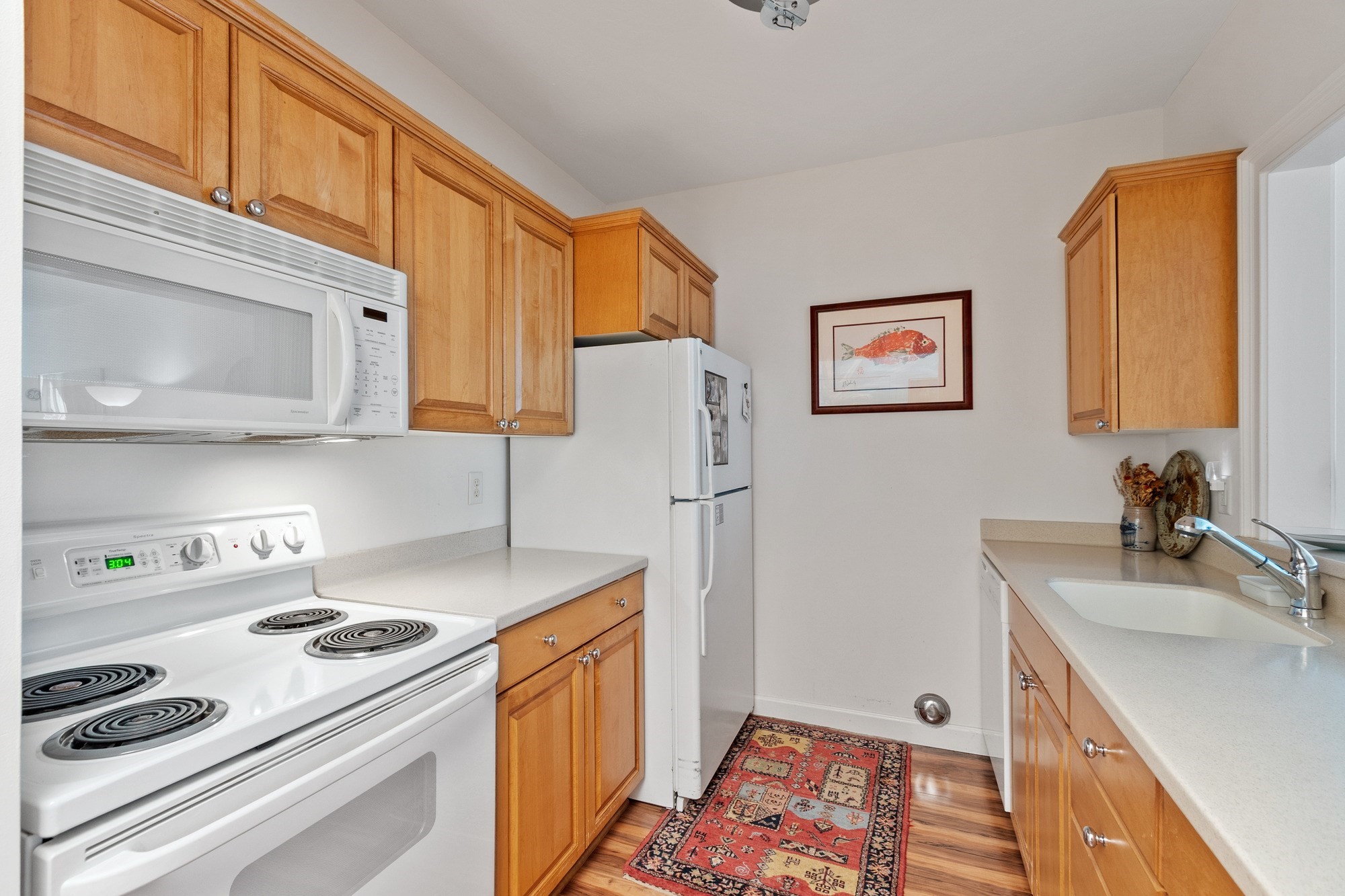 27 Hartland Way # 106 Property Photo 5