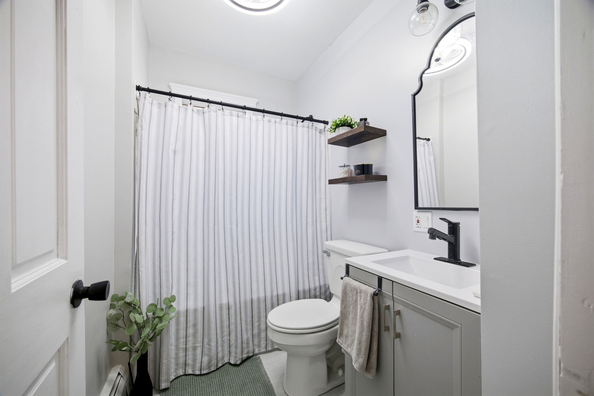 120 Longhill St # 3c Property Photo 8
