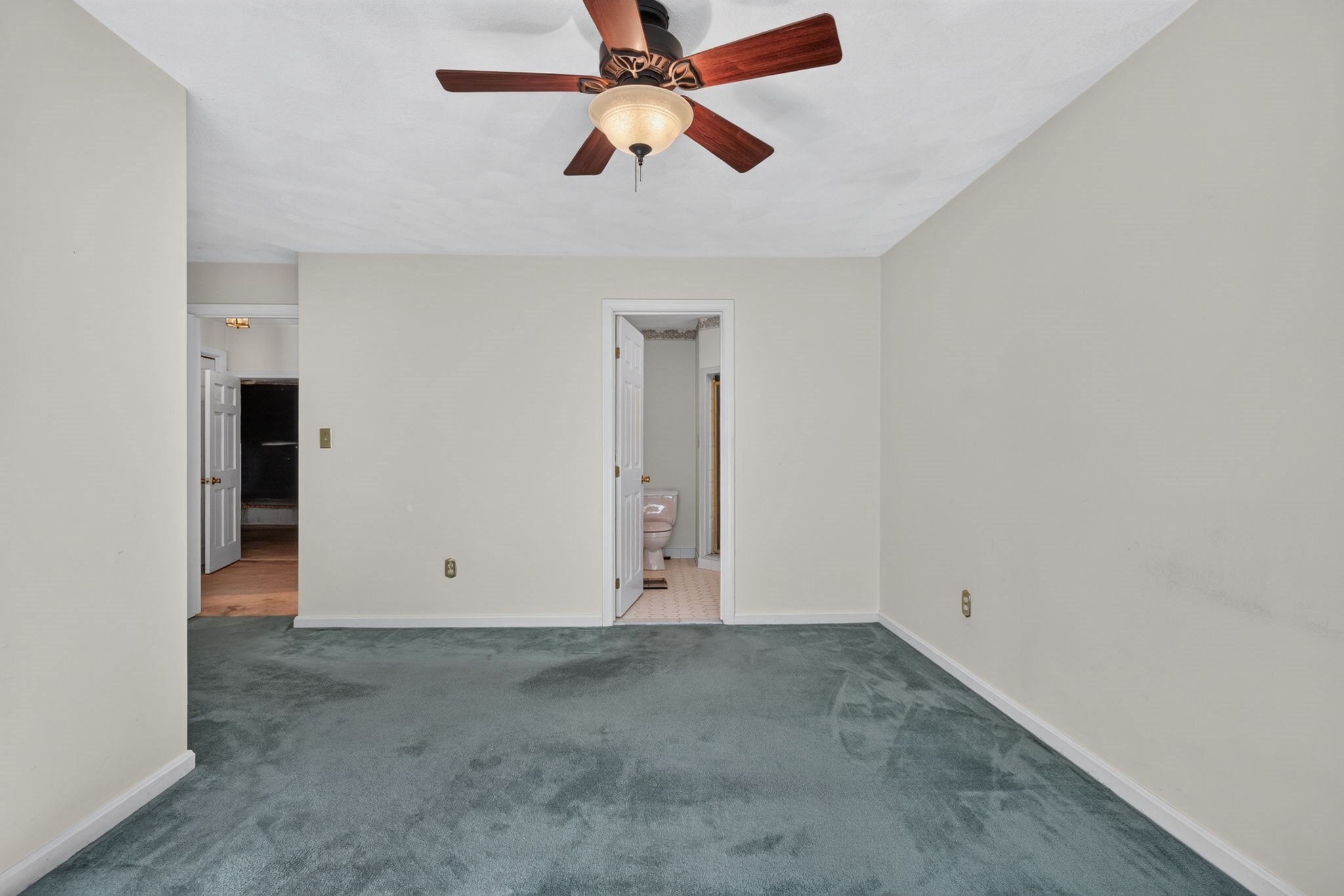 401 Colonial Drive # 38 Property Photo 19