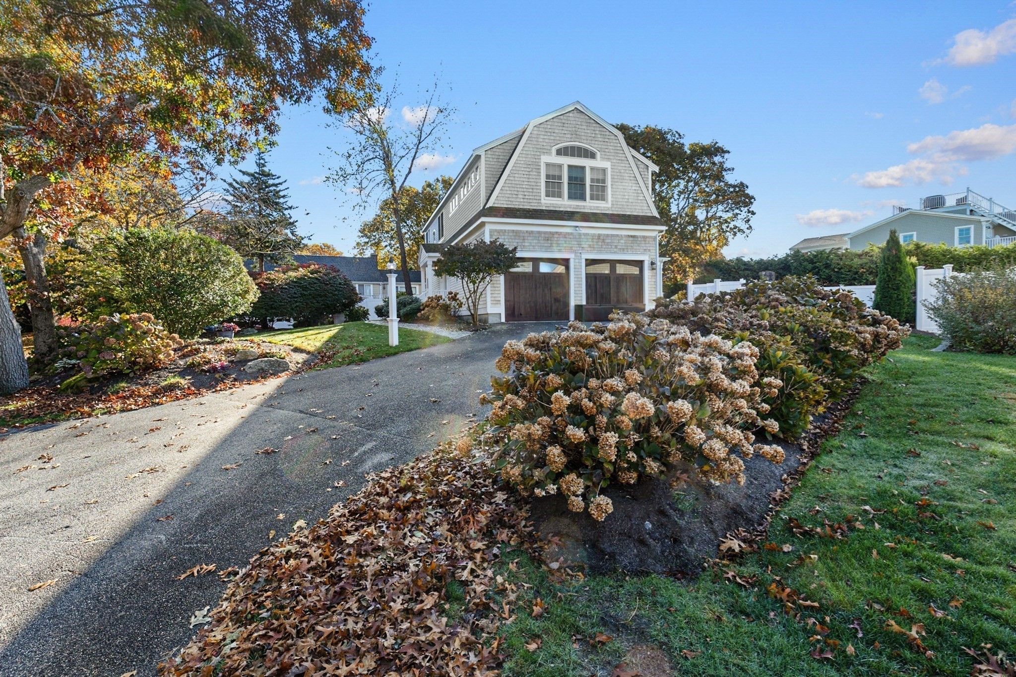 354 Wild Harbor Rd Property Photo 3