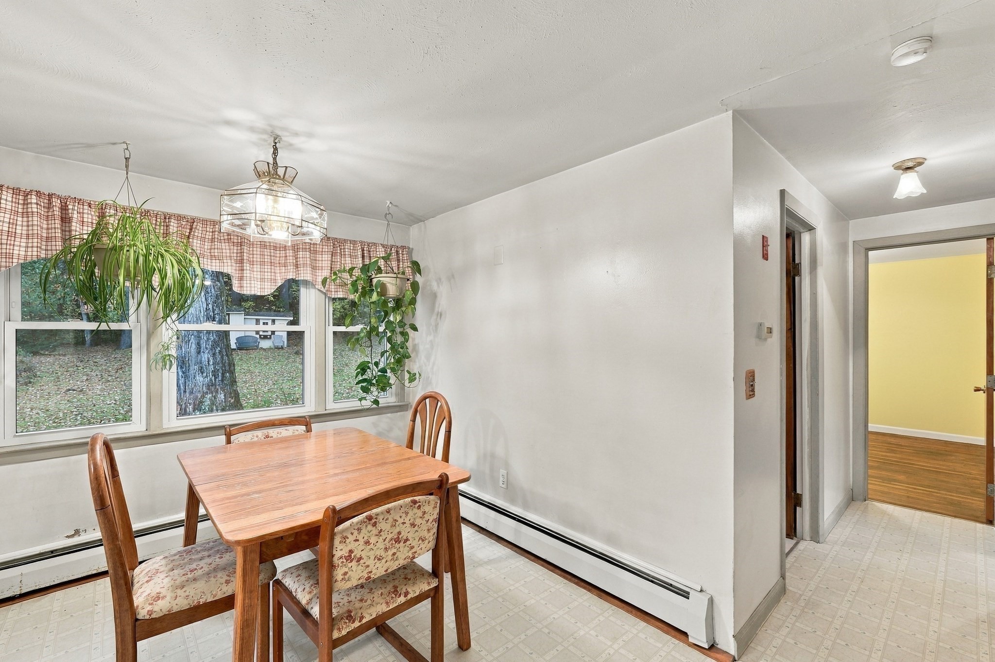 219 Amherst St Property Photo 7