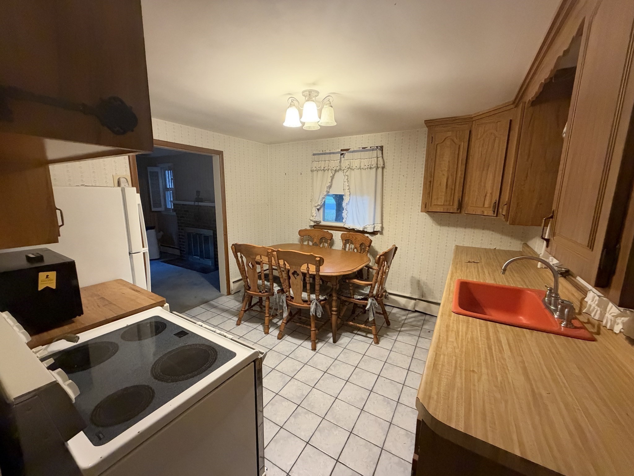 648 North Street Property Photo 3