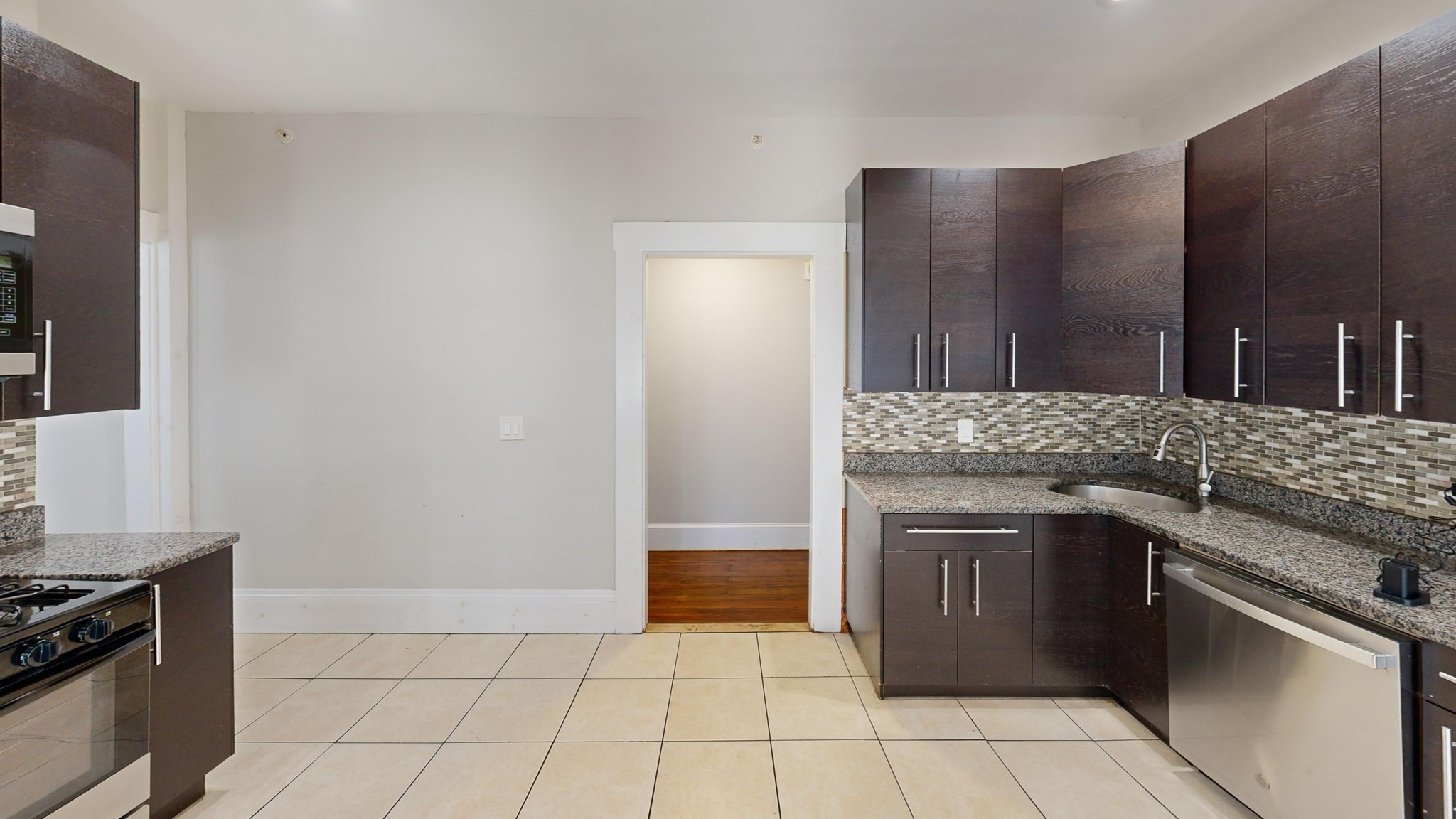 3147-3149 Washington St. # 3 Property Photo 3