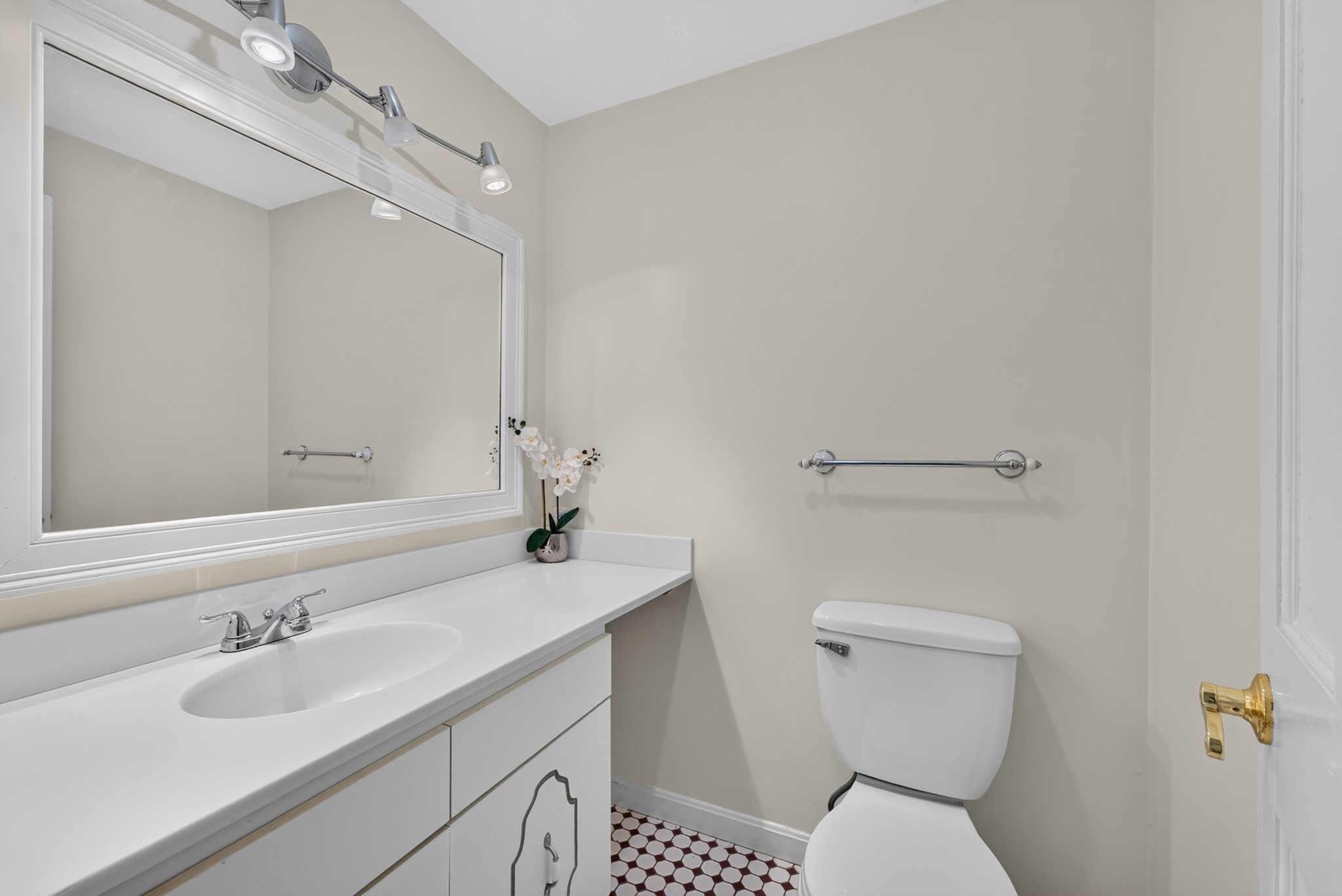 10 Copperwood Dr # 10 Property Photo 12