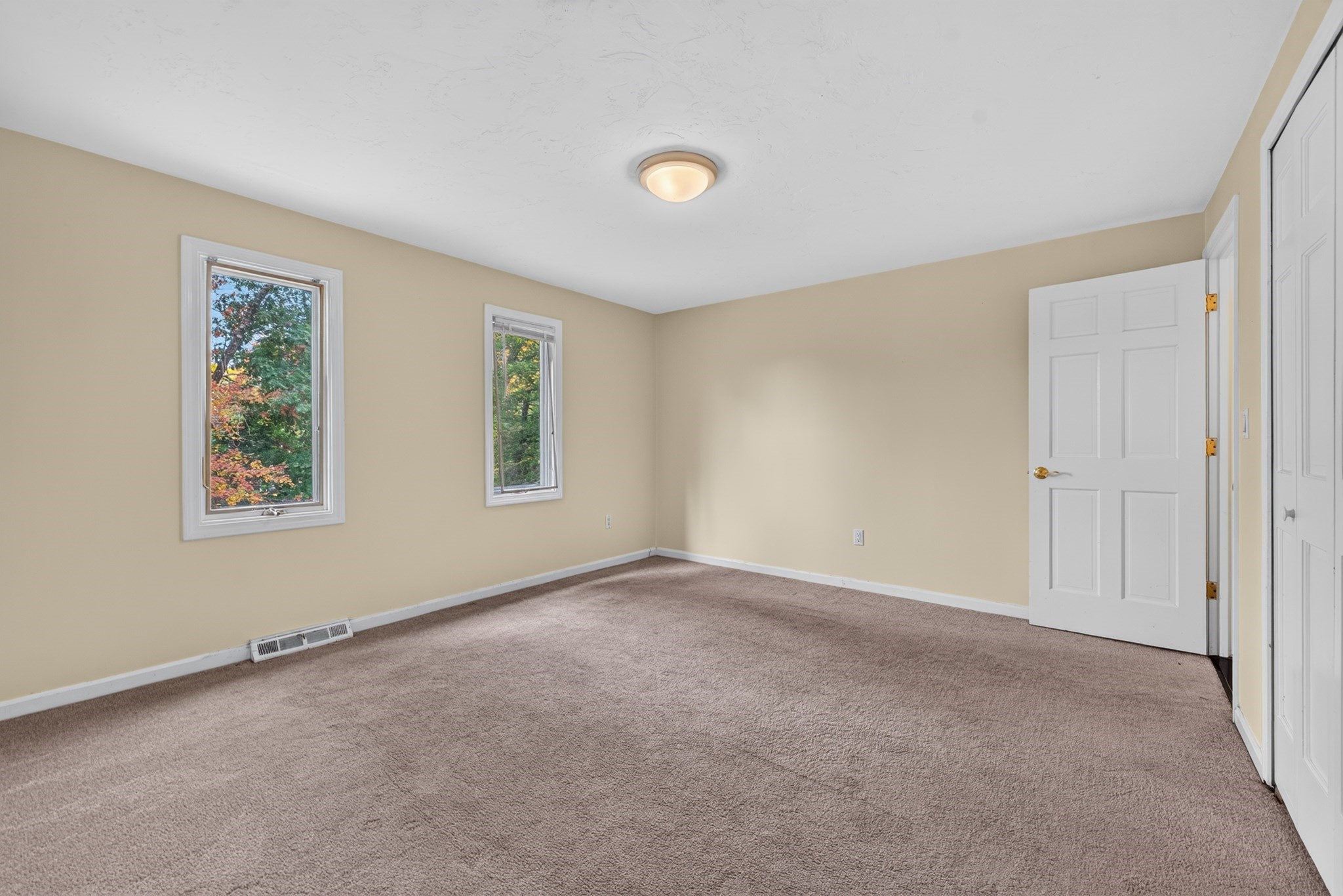 10 Copperwood Dr # 10 Property Photo 18
