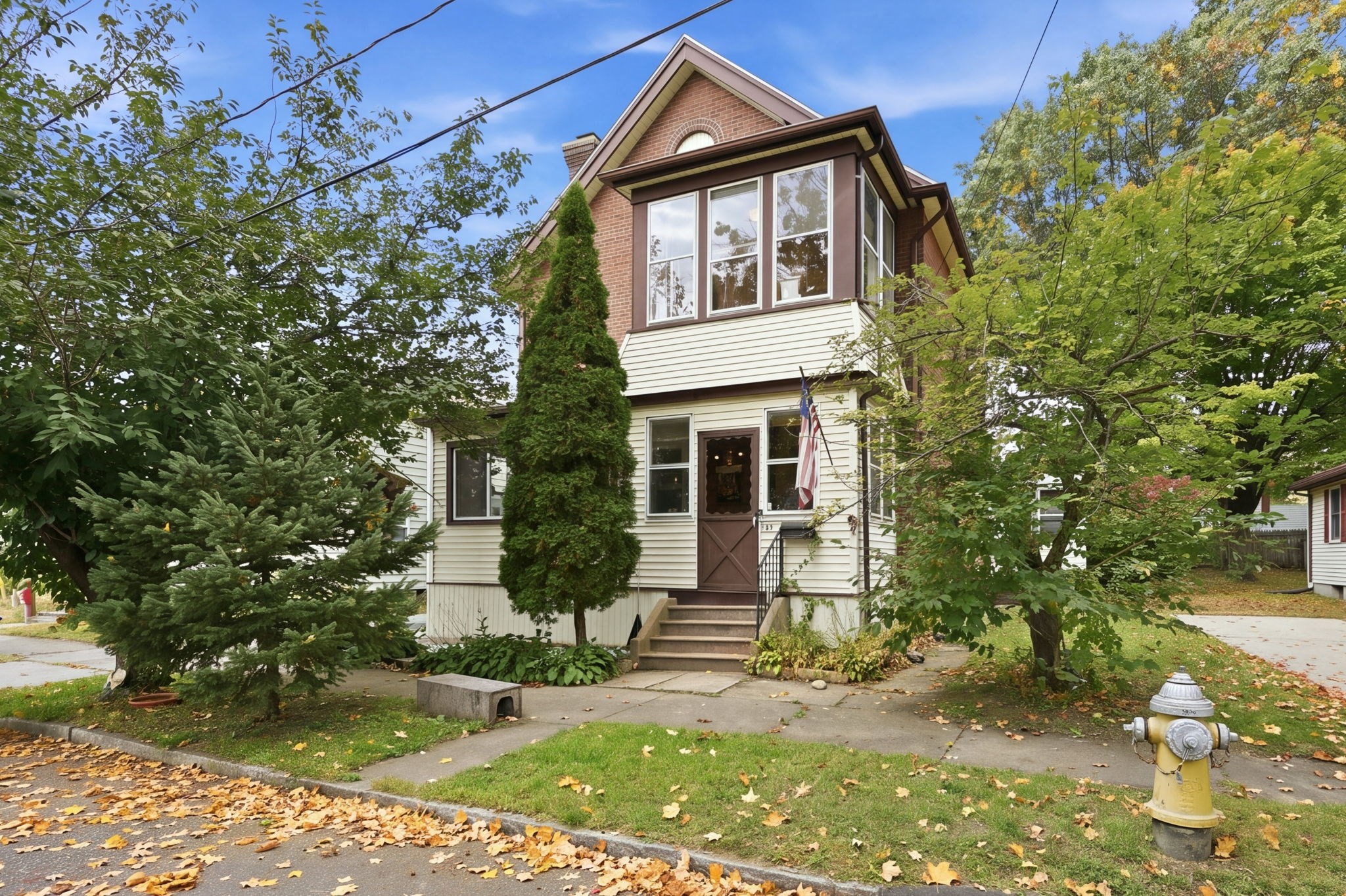 38 Worthy St Property Photo 1