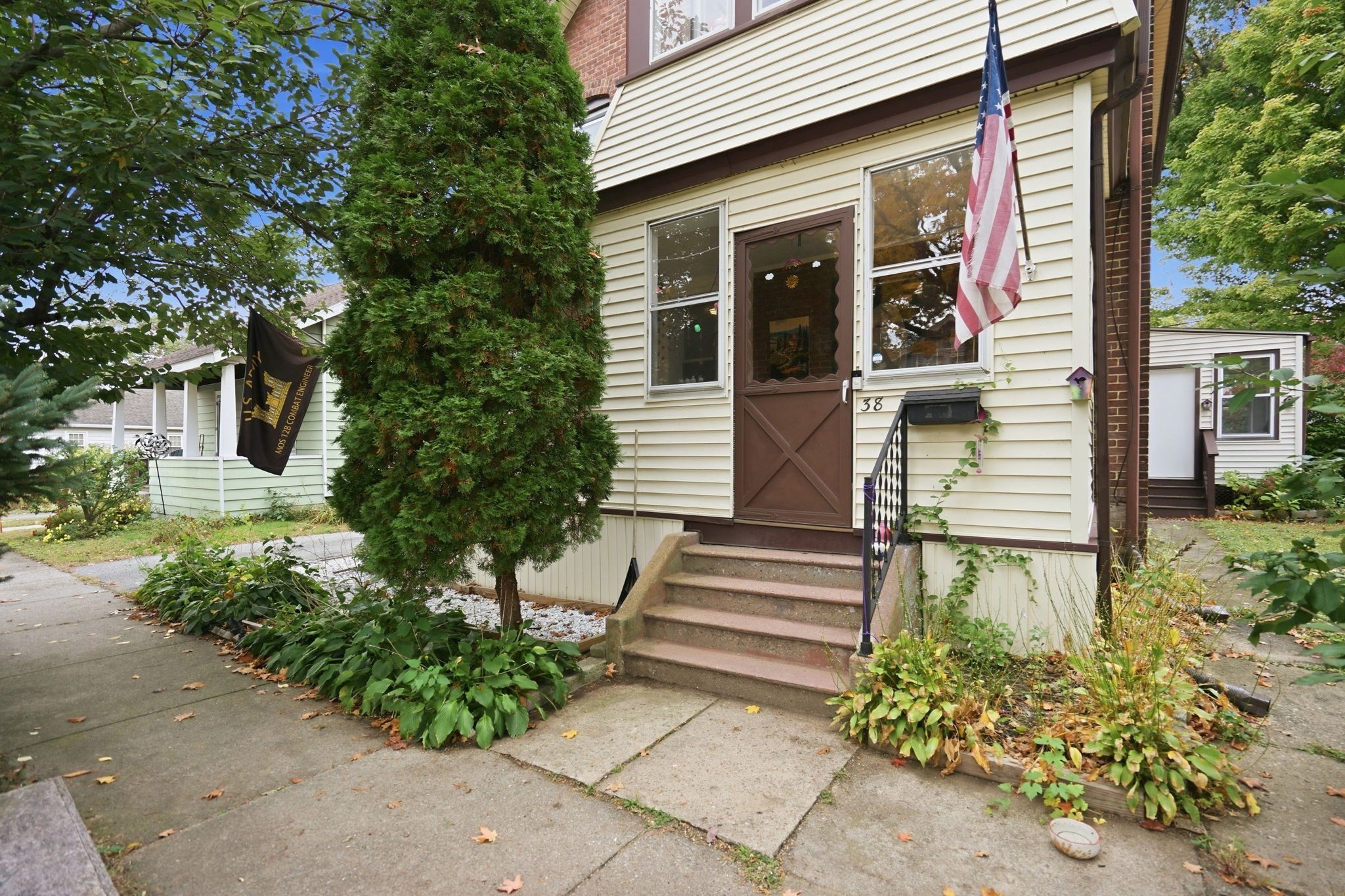 38 Worthy St Property Photo 2