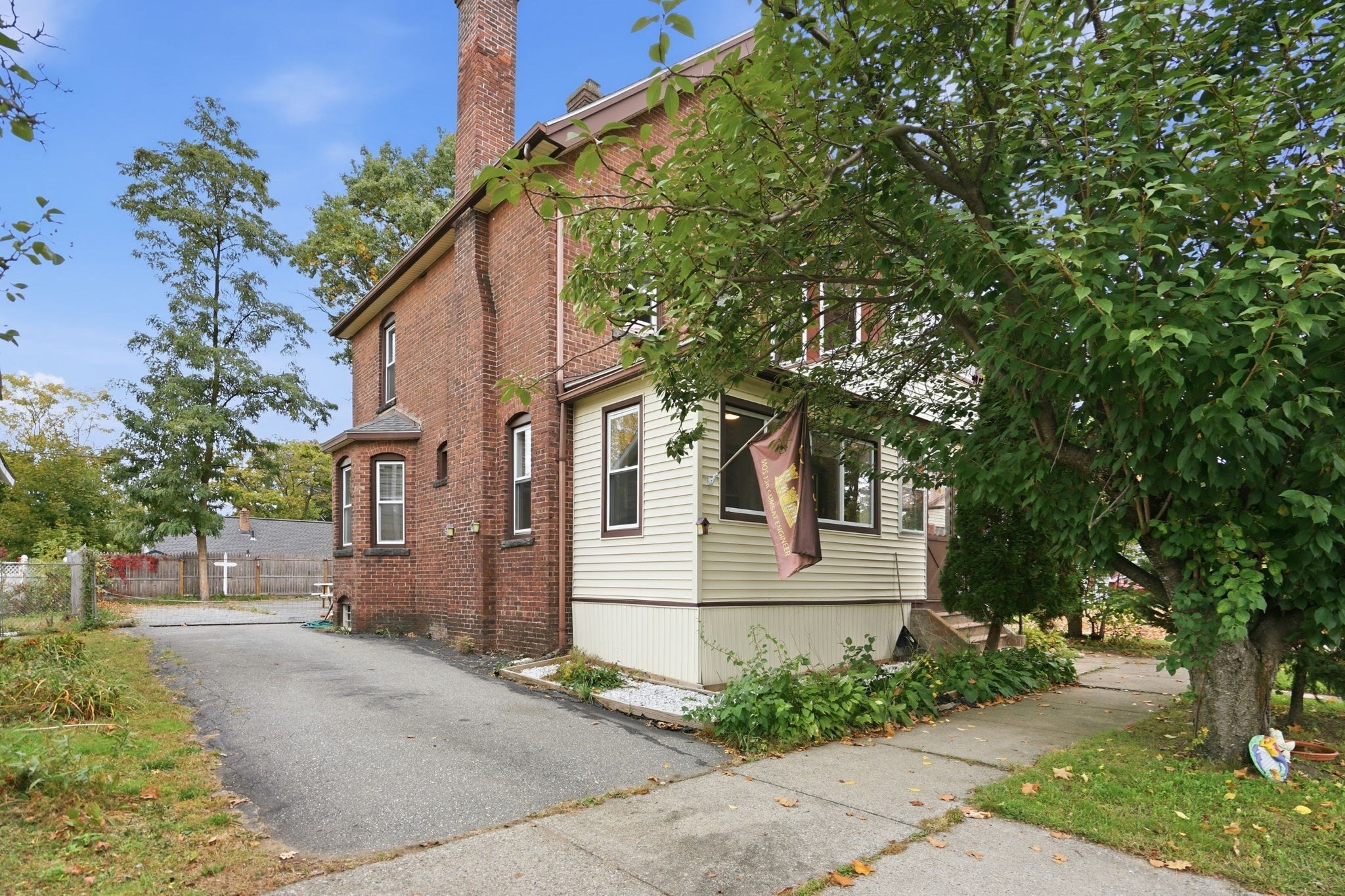 38 Worthy St Property Photo 3