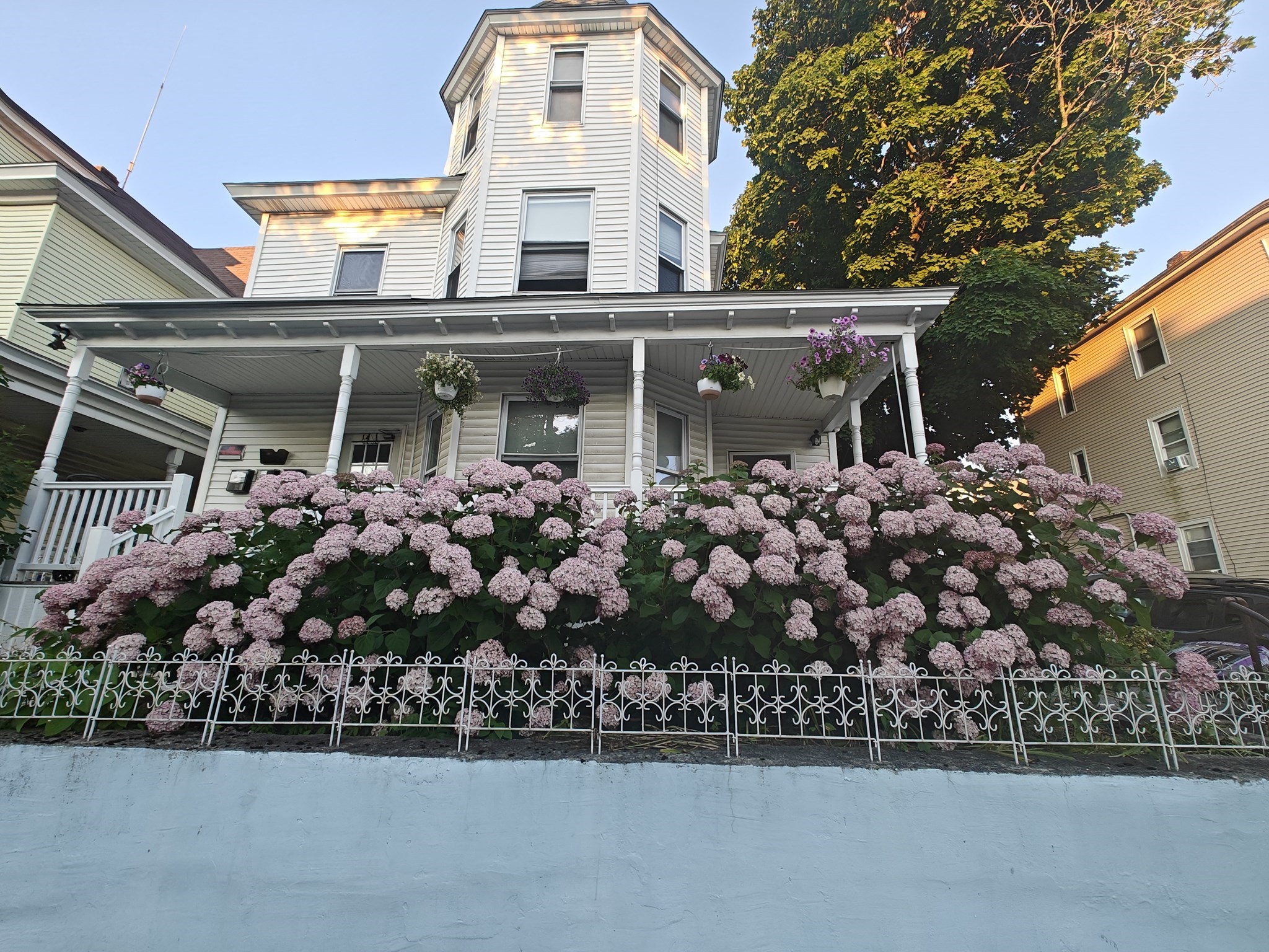 14 Wall St Property Photo 2
