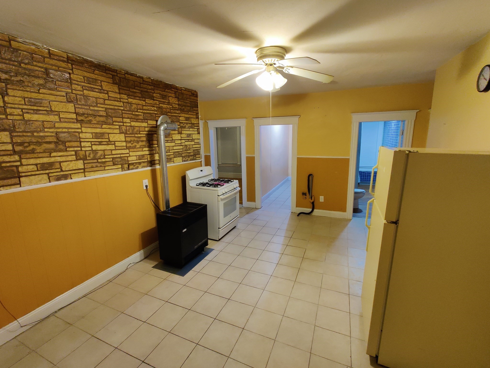 14 Wall St Property Photo 17