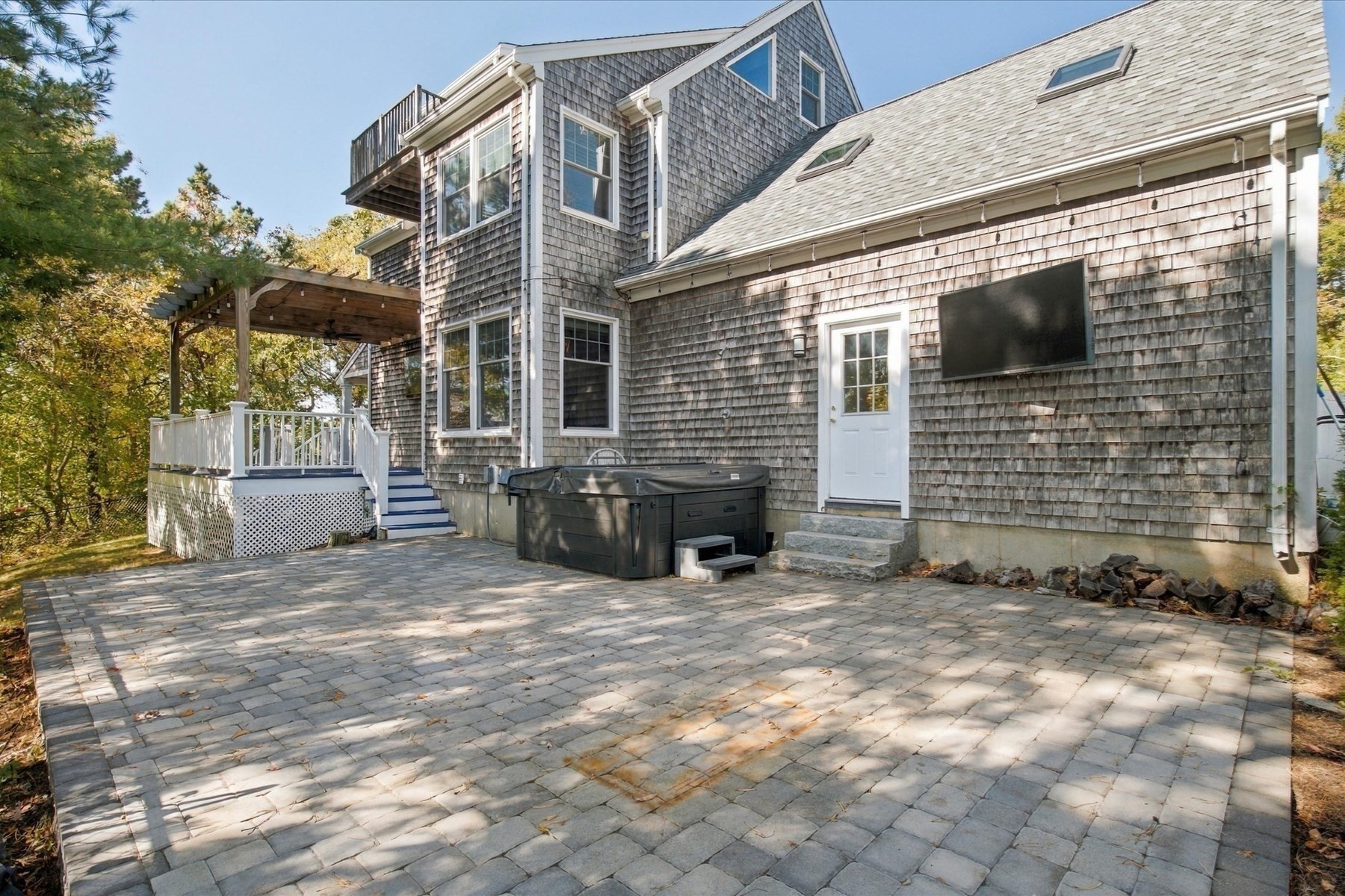 6 Luigi Ave Property Photo 36