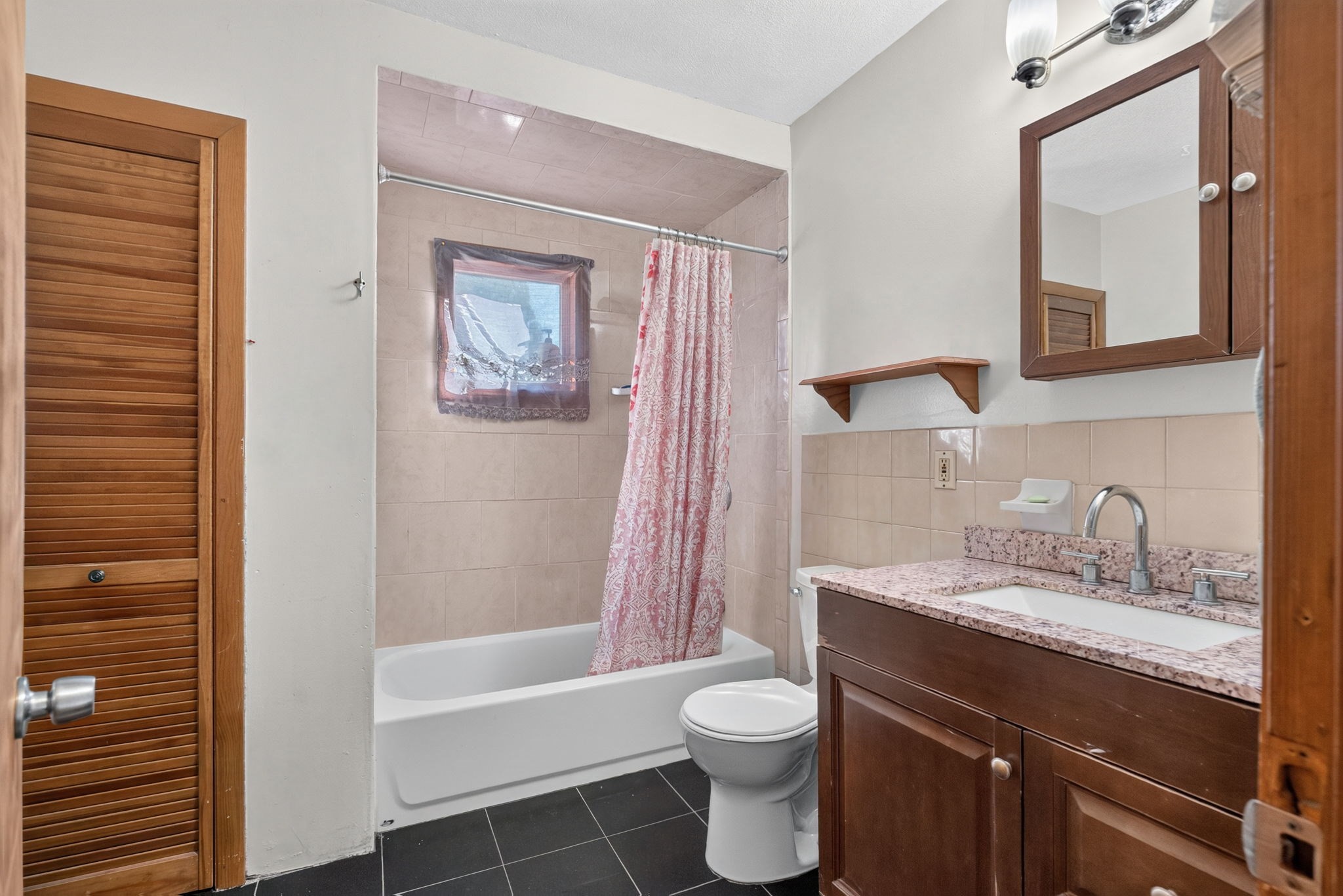 108 Madison St Property Photo 13