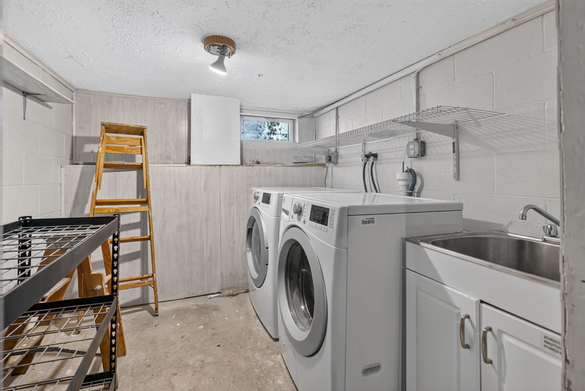 108 Madison St Property Photo 15