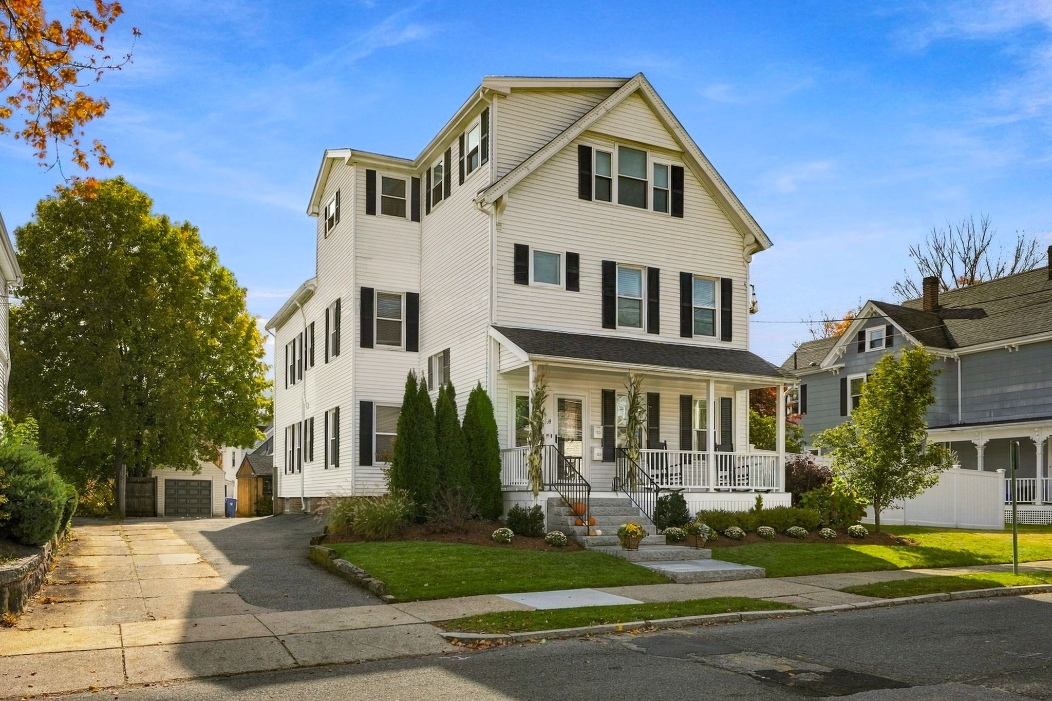 14 Otis St