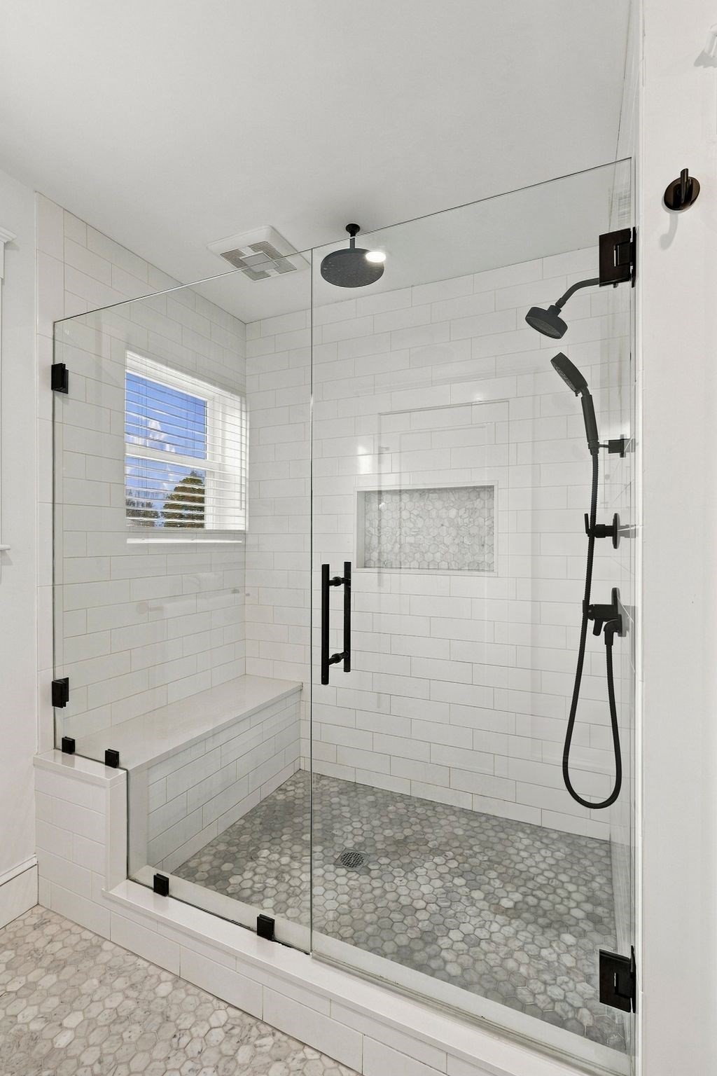 14 Otis St Property Photo 24