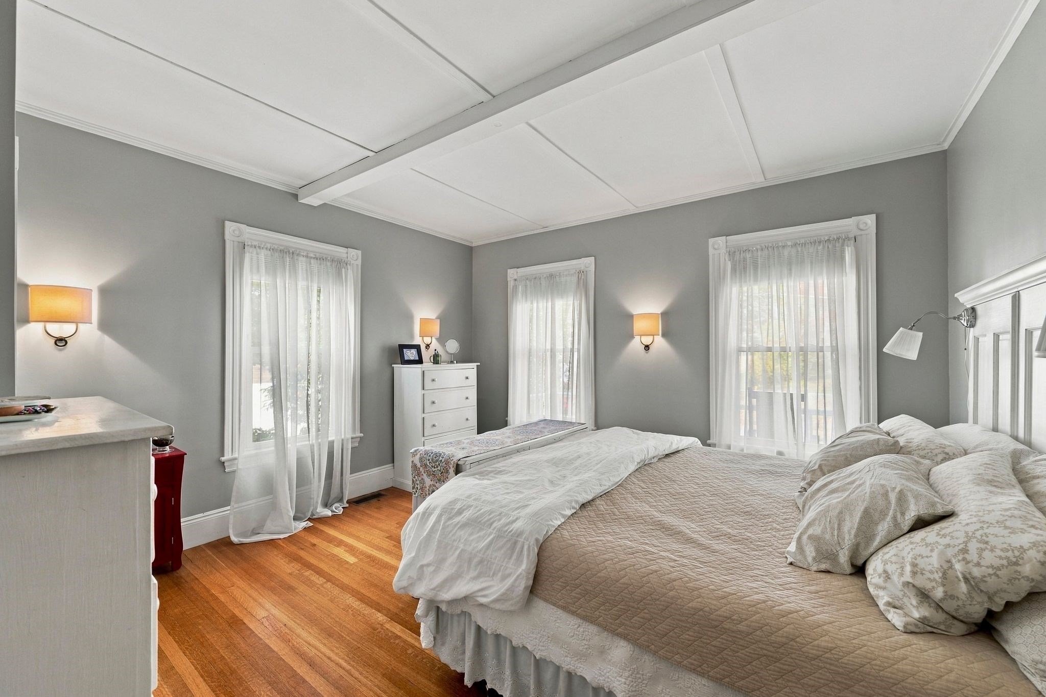 14 Otis St Property Photo 31