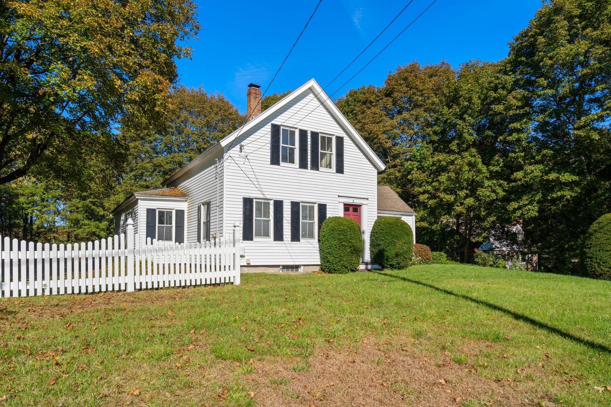 8 Summer Street Property Photo 2