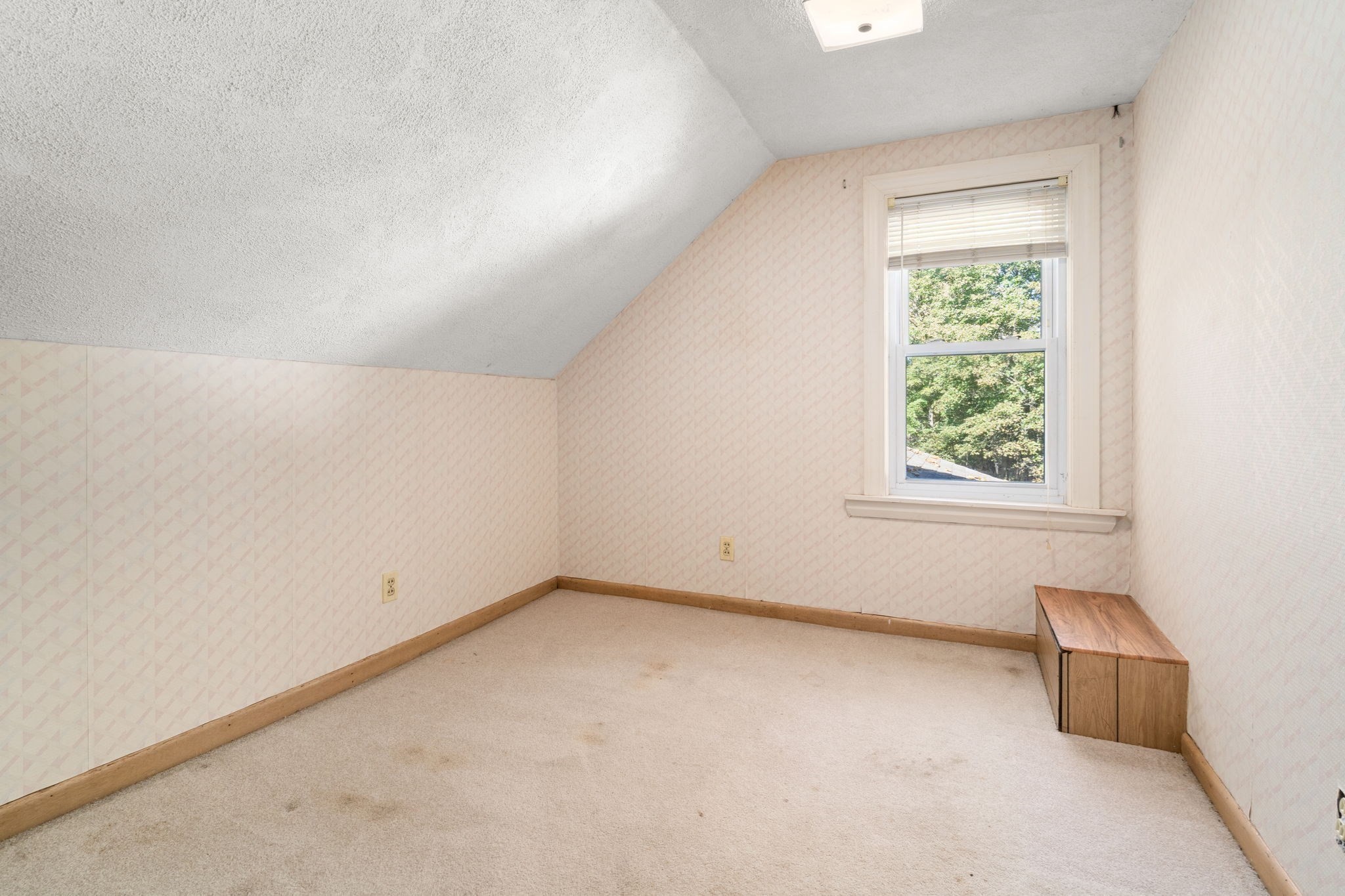 8 Summer Street Property Photo 17