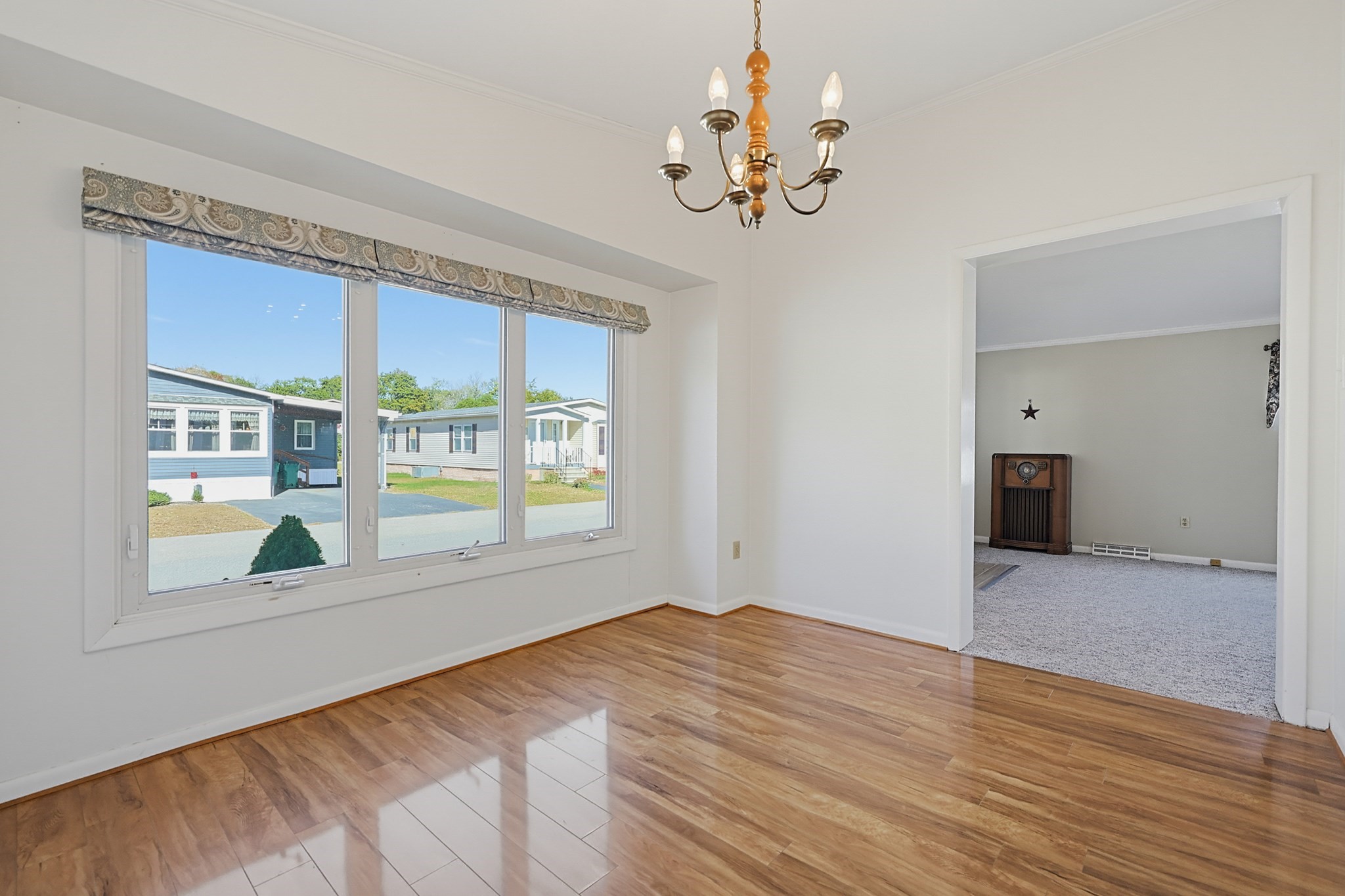 4 Forest Lane Property Photo 9