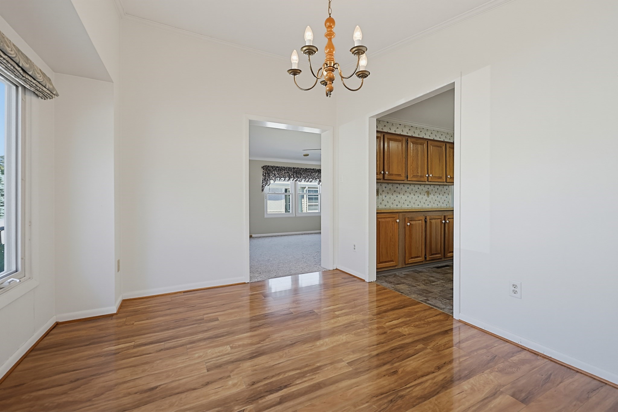 4 Forest Lane Property Photo 10