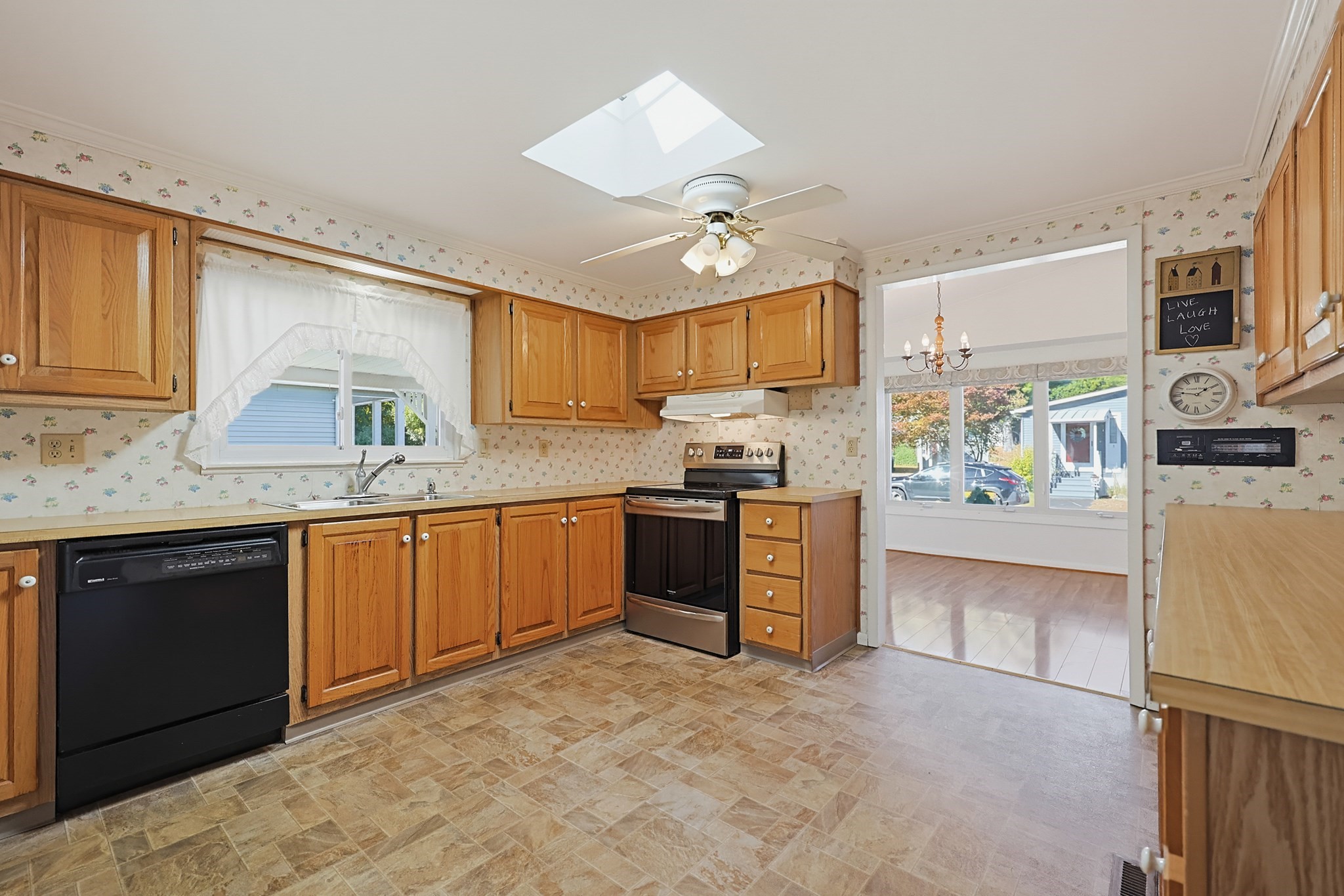 4 Forest Lane Property Photo 13