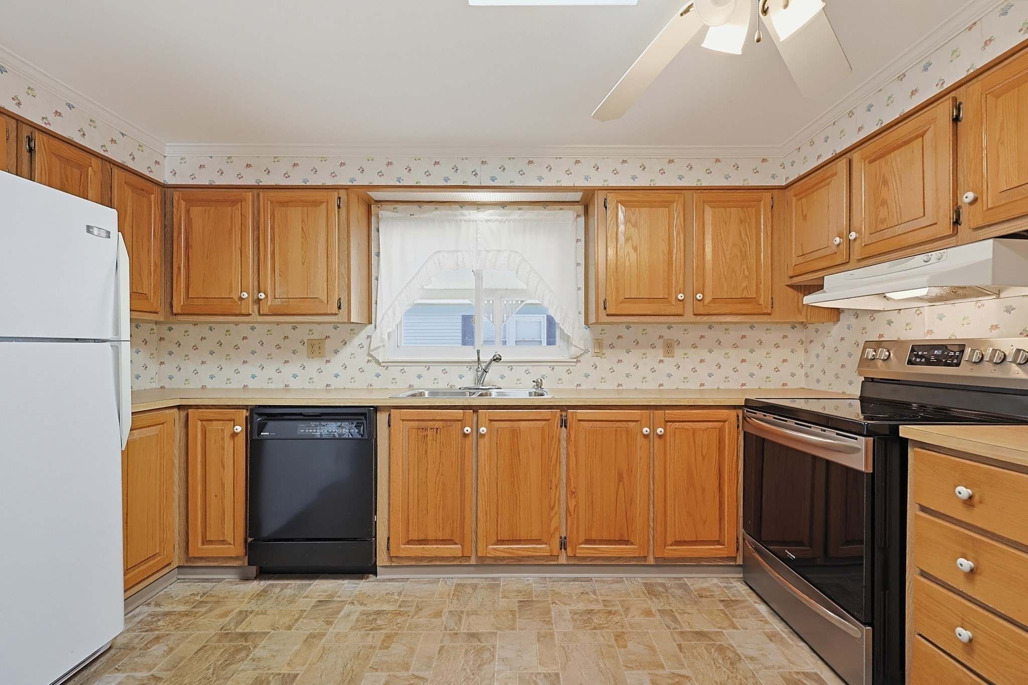 4 Forest Lane Property Photo 17
