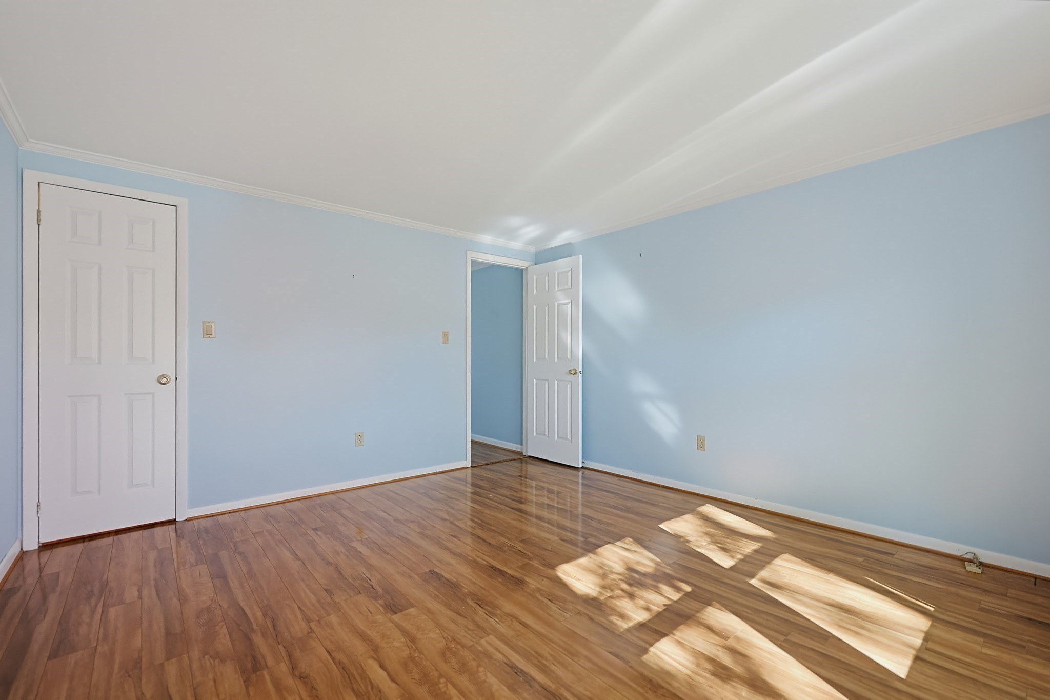 4 Forest Lane Property Photo 23