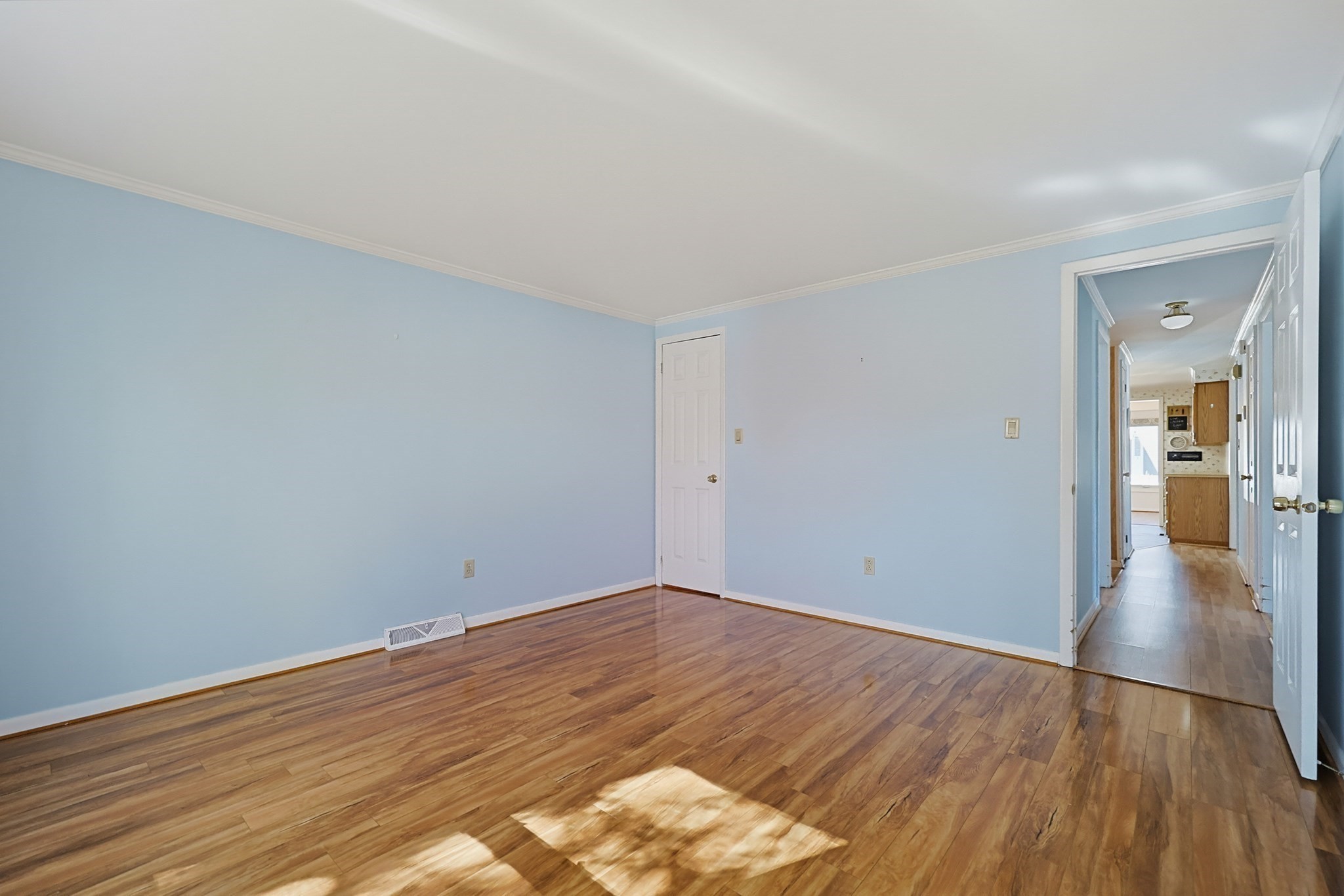 4 Forest Lane Property Photo 24