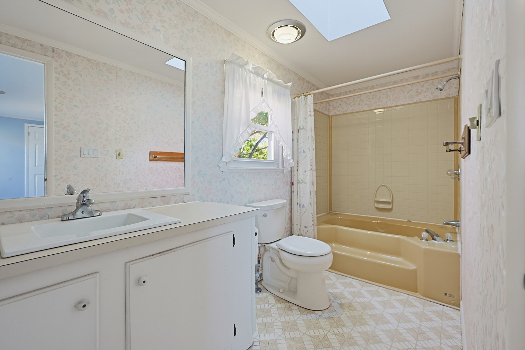 4 Forest Lane Property Photo 29
