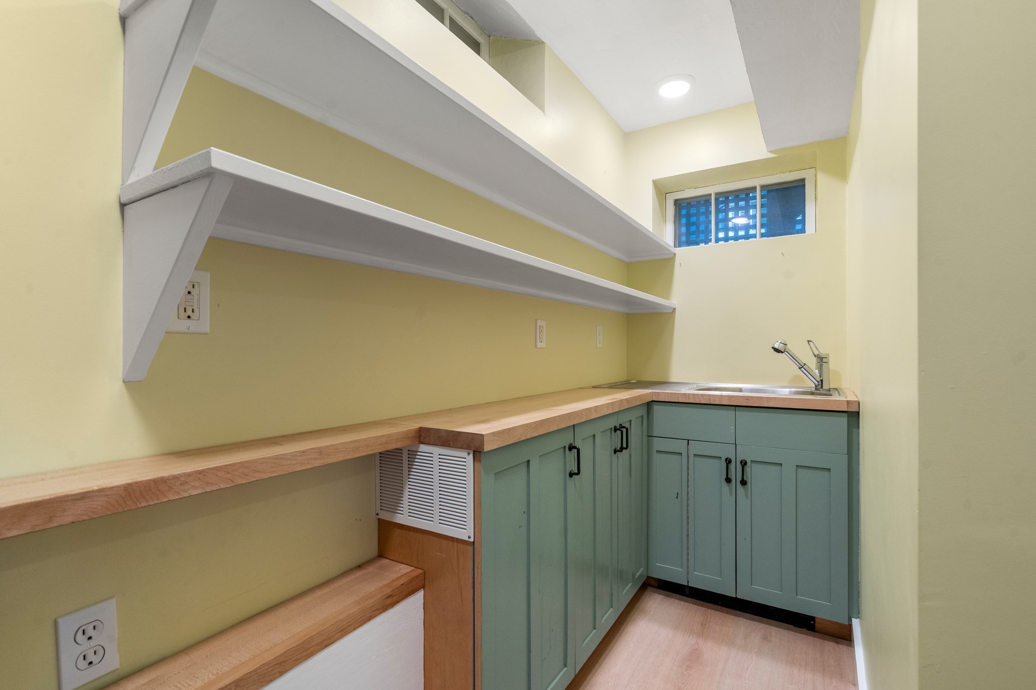 5 Sparks Street Property Photo 23