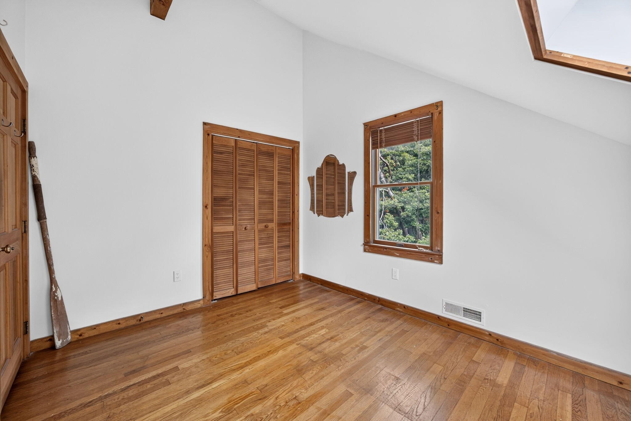 10 Seashore Park Drive Property Photo 15
