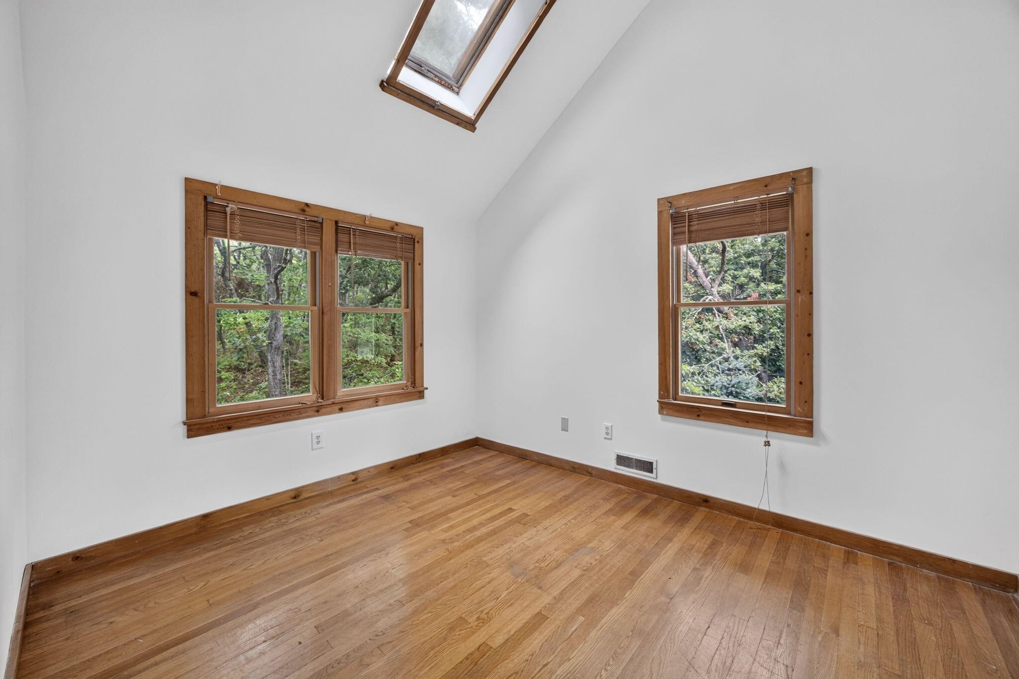 10 Seashore Park Drive Property Photo 17