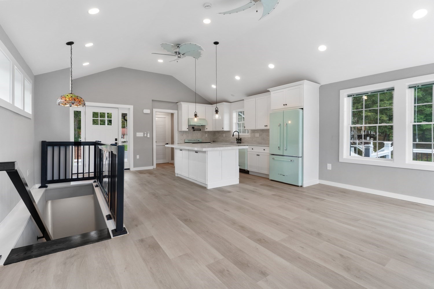 10 Shore Drive Property Photo 6