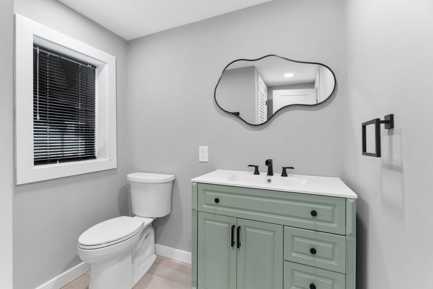10 Shore Drive Property Photo 11