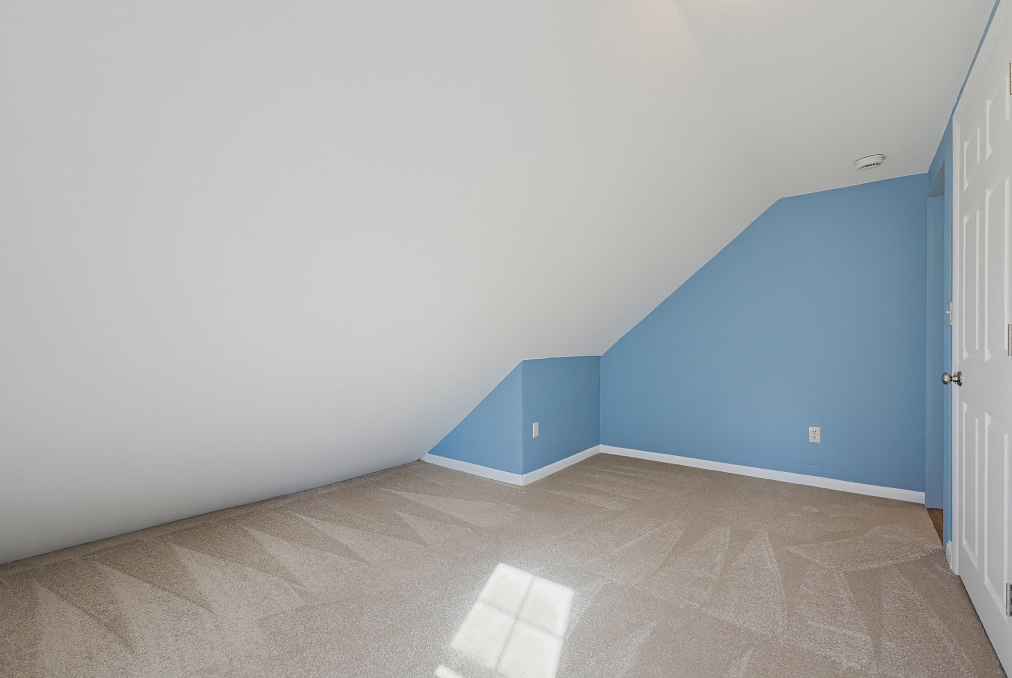 62 Alandale Pkwy Property Photo 37