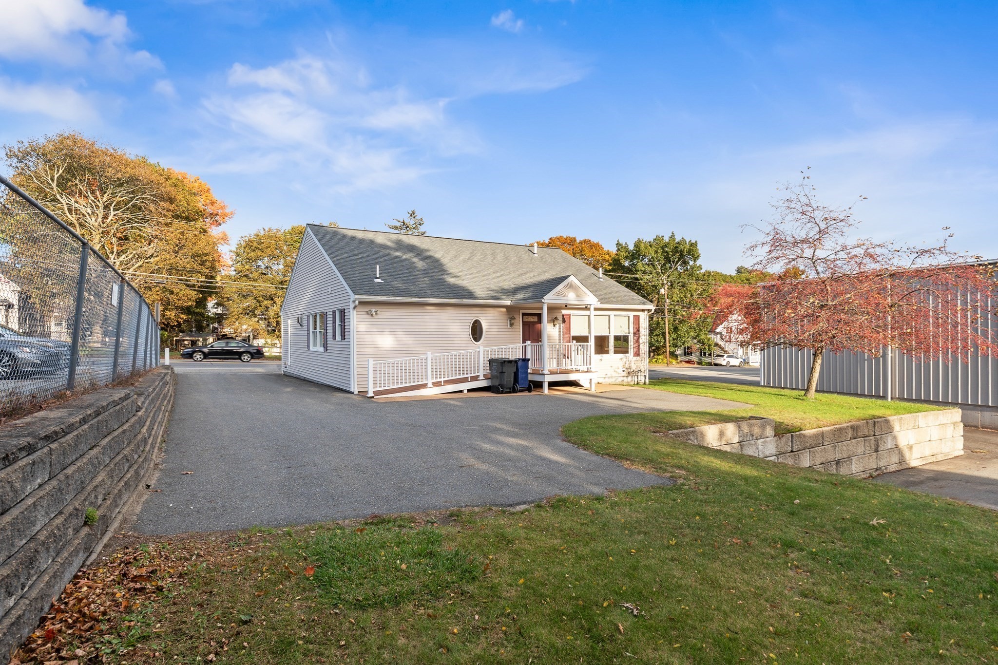 1300 Lakeview Avenue Property Photo 9