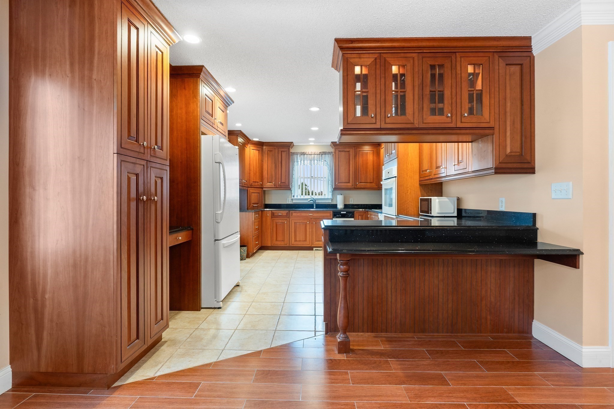 1300 Lakeview Avenue Property Photo 14