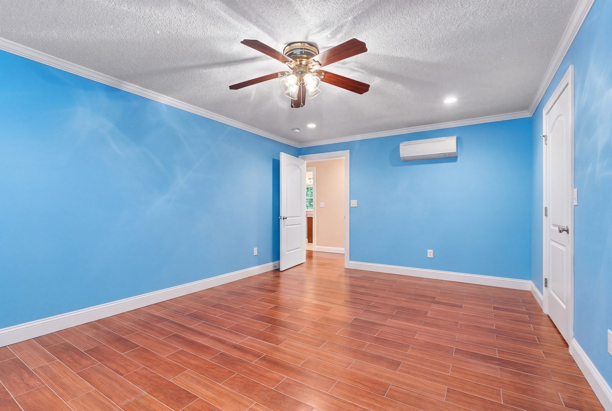 1300 Lakeview Avenue Property Photo 21
