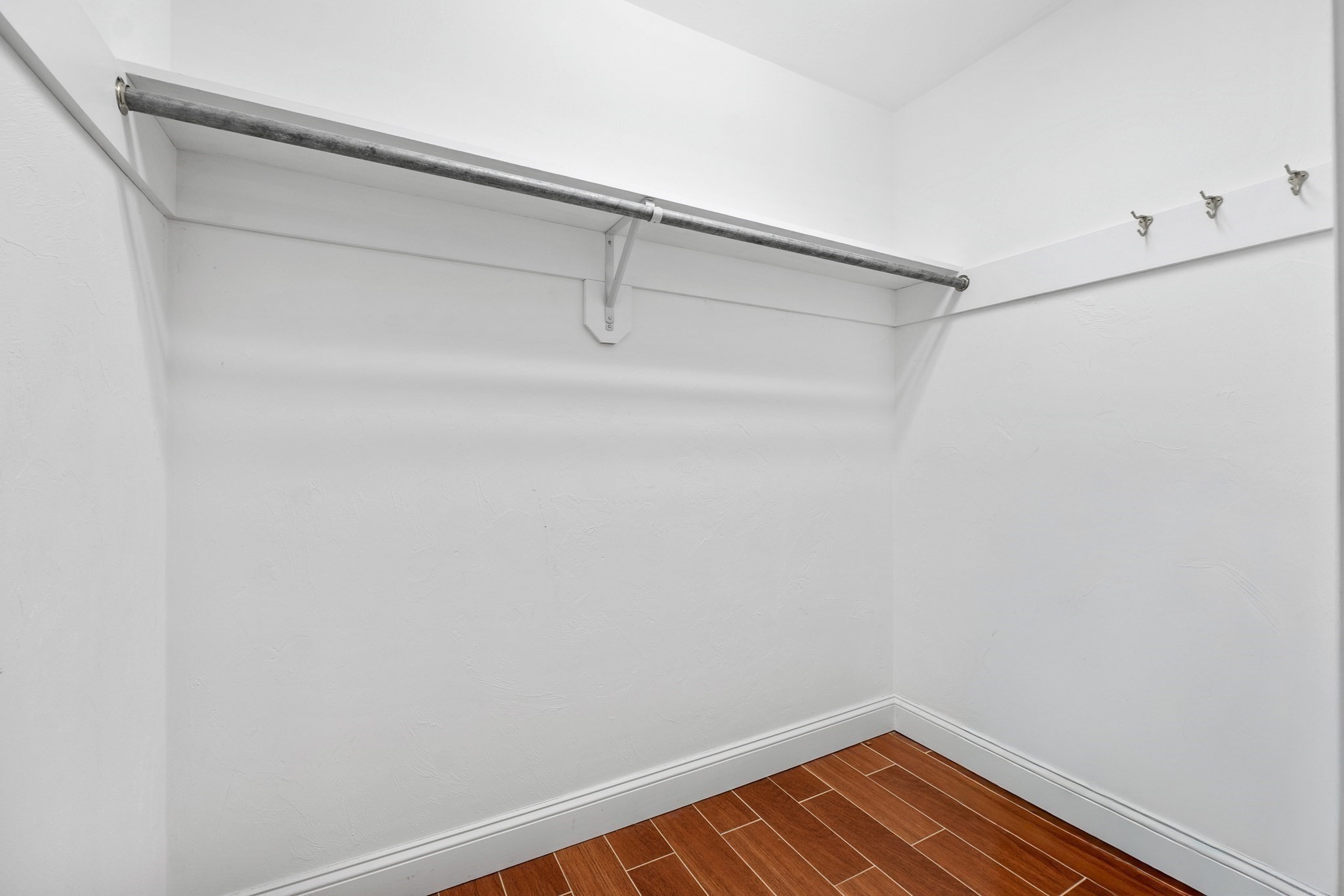 1300 Lakeview Avenue Property Photo 22
