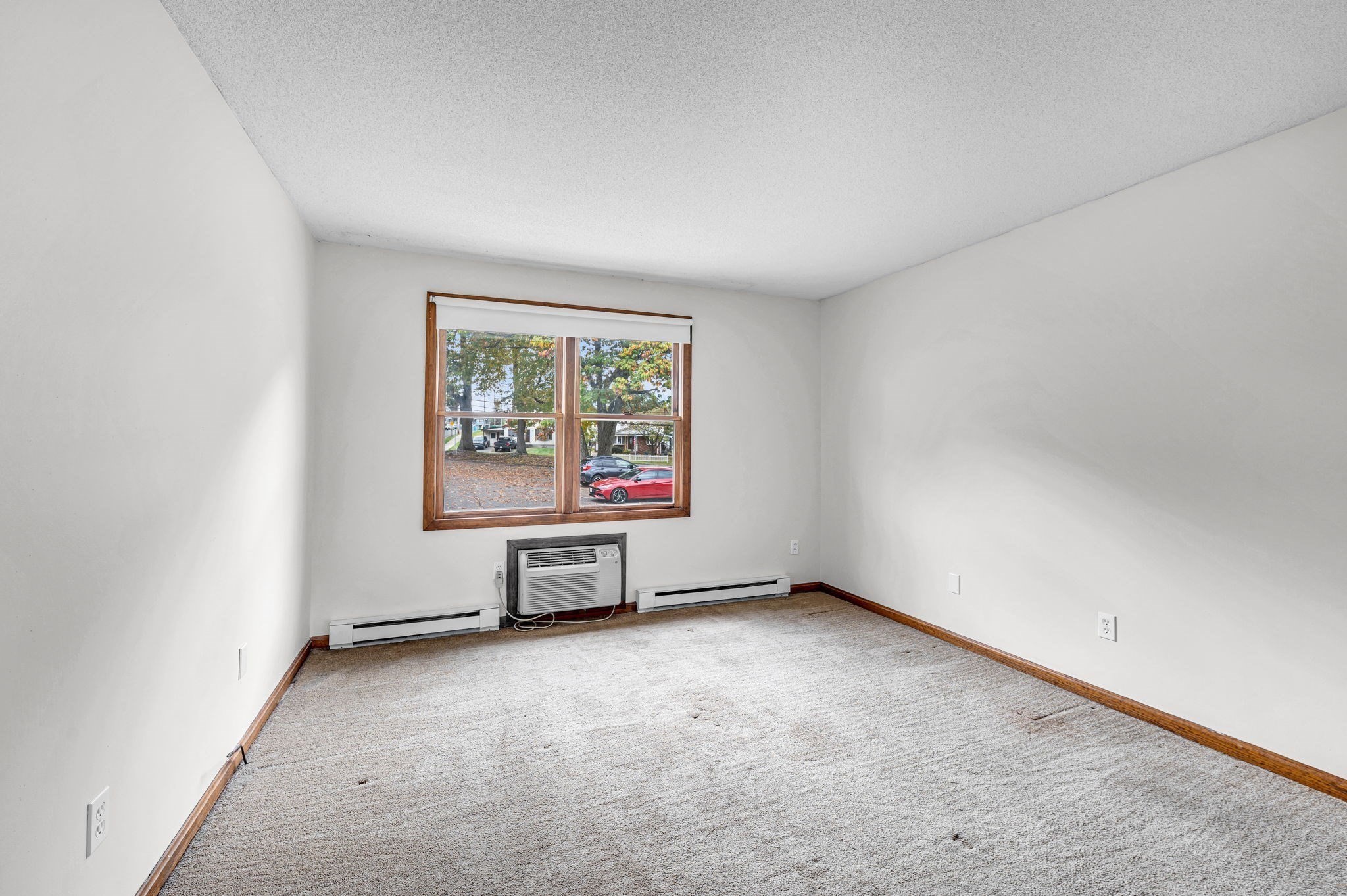 149 Dale St # R Property Photo 18