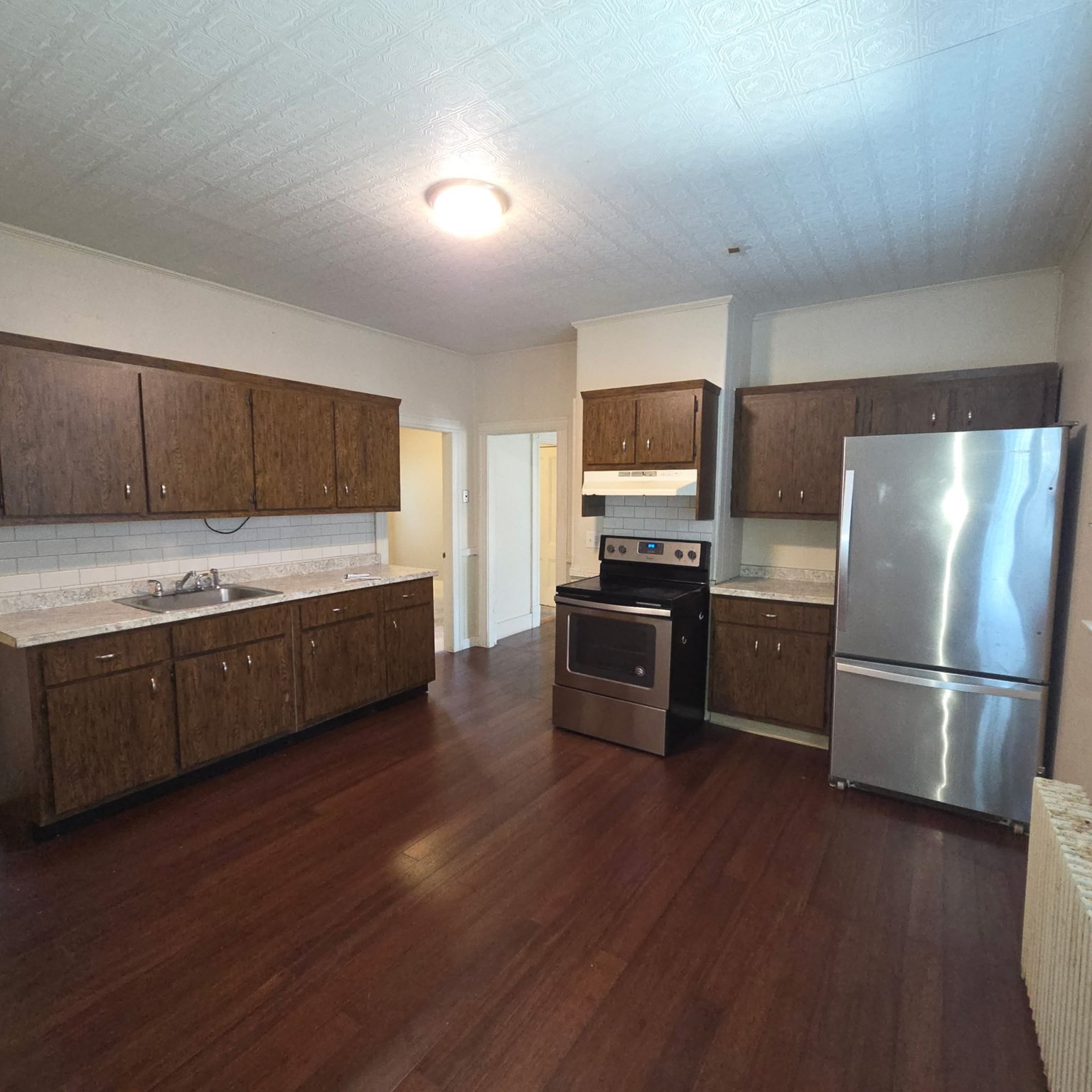 186 Dover St # 1 Property Photo 1
