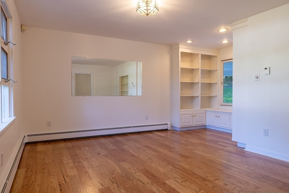 346 Chestnut St Property Photo 6