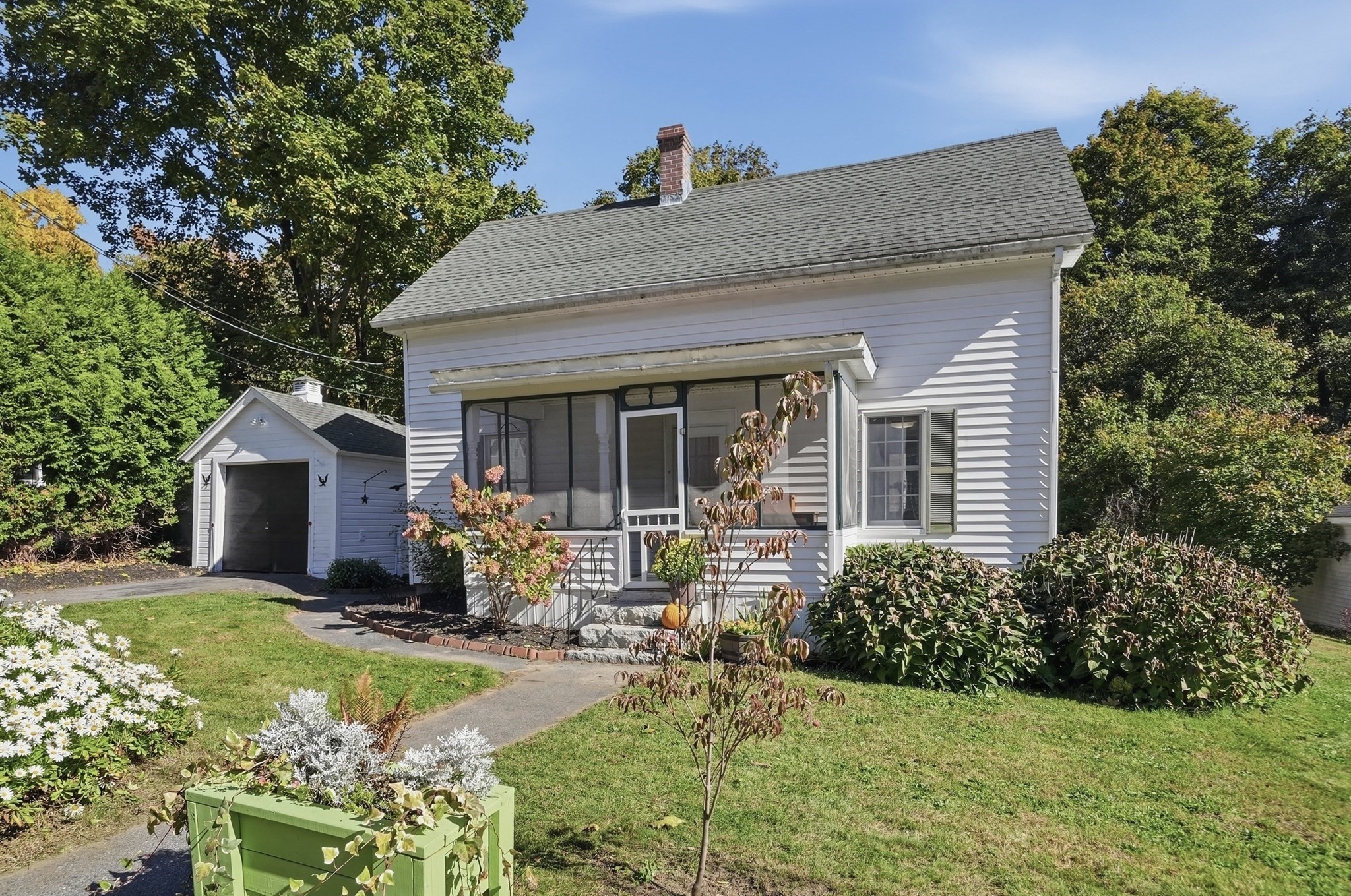 8 Orchard St Property Photo 1