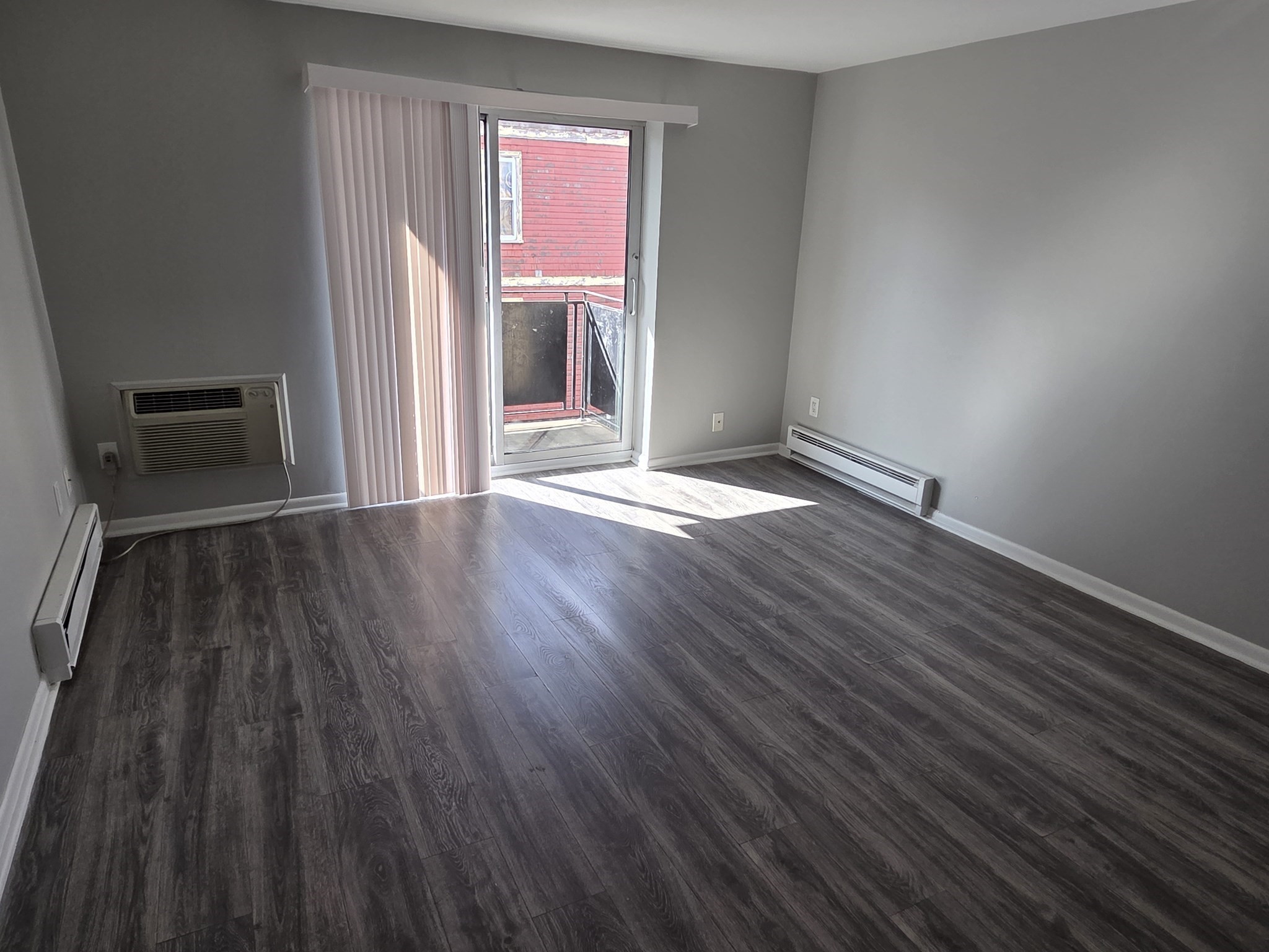 815 Morton # 19 Property Photo 3