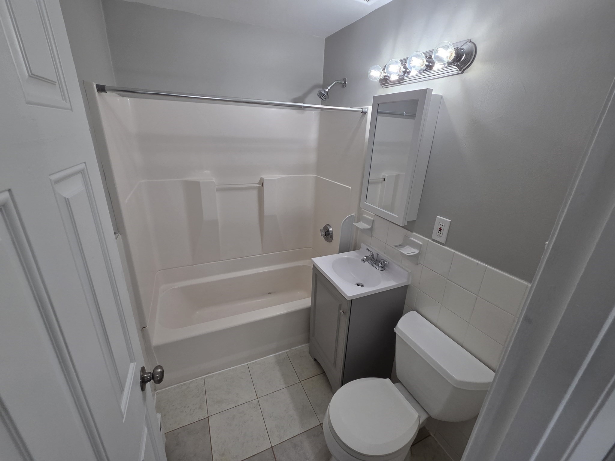 815 Morton # 19 Property Photo 9