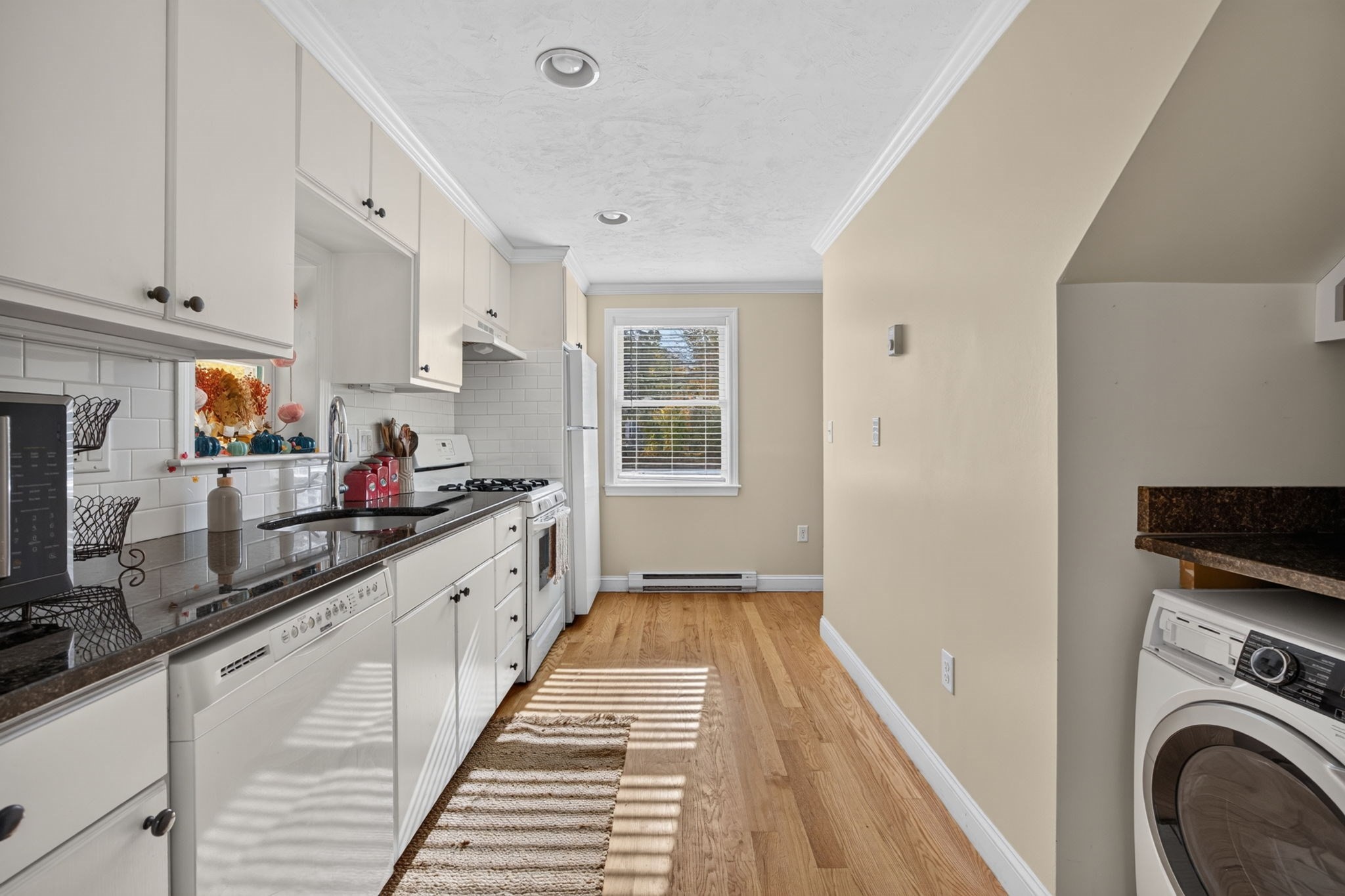 1419 Washington St Property Photo 11
