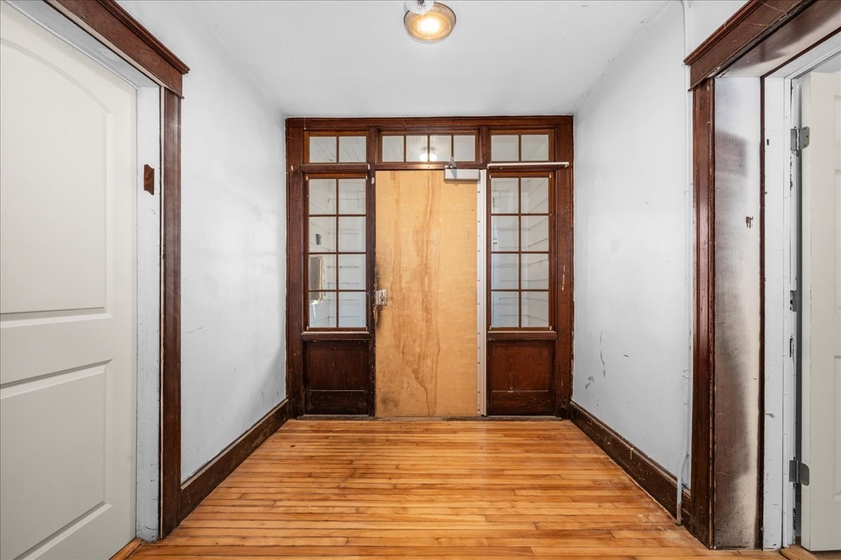 15 Circuit Ave E # 2r Property Photo 3