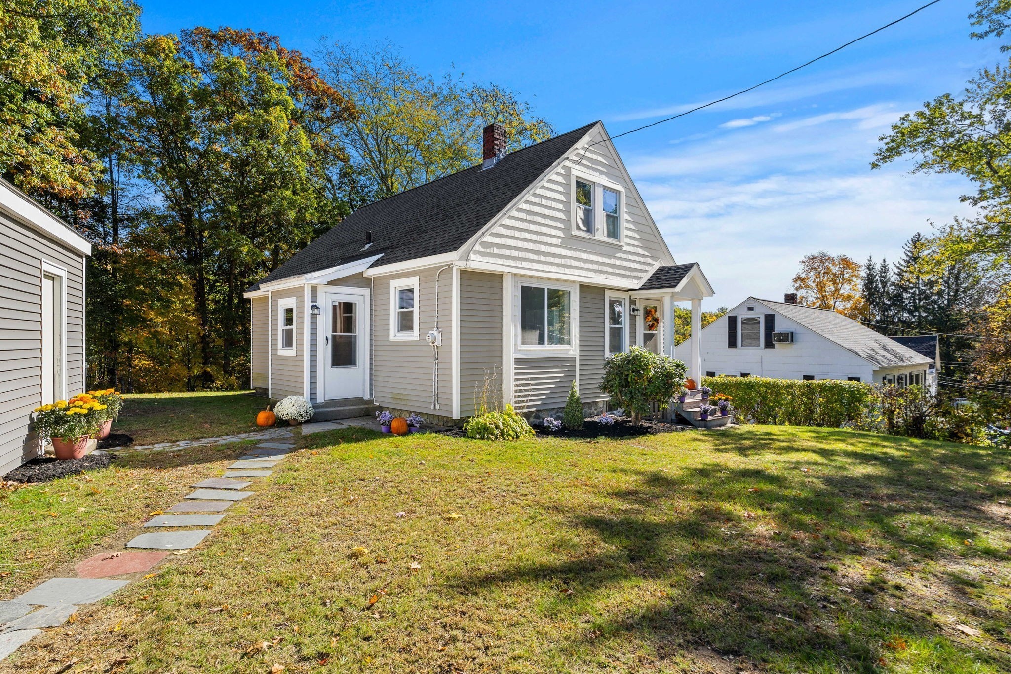 97 Pinckney St Property Photo 3