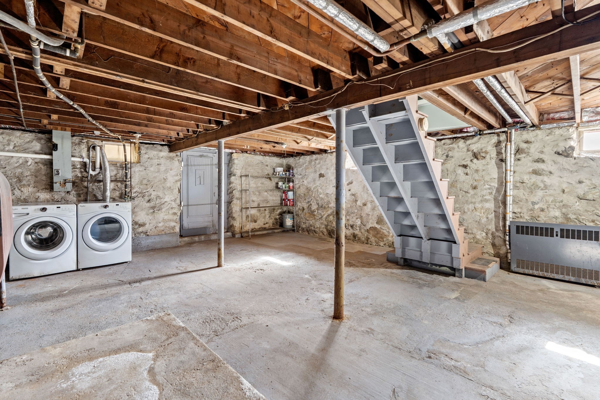 97 Pinckney St Property Photo 31