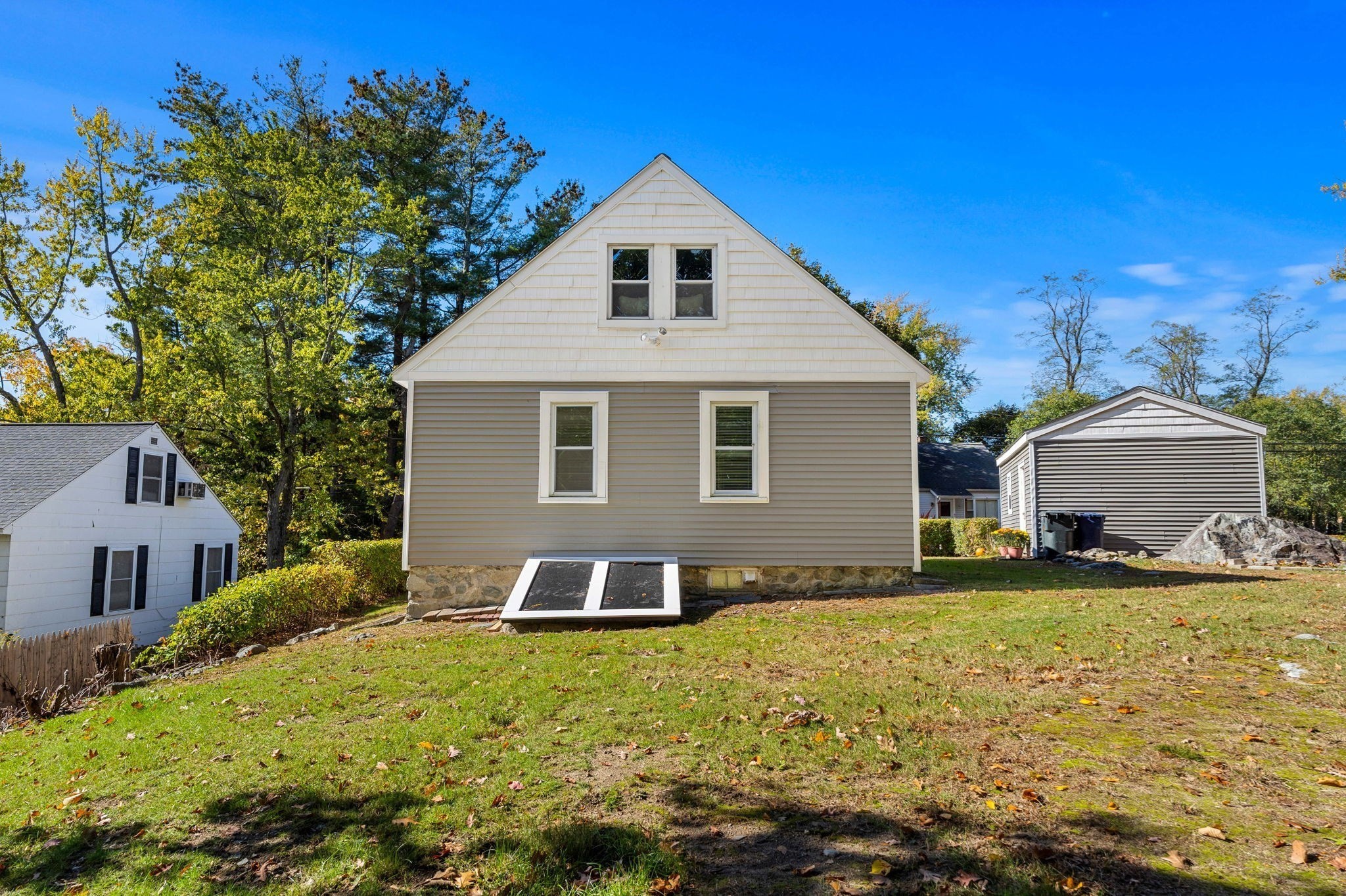 97 Pinckney St Property Photo 33